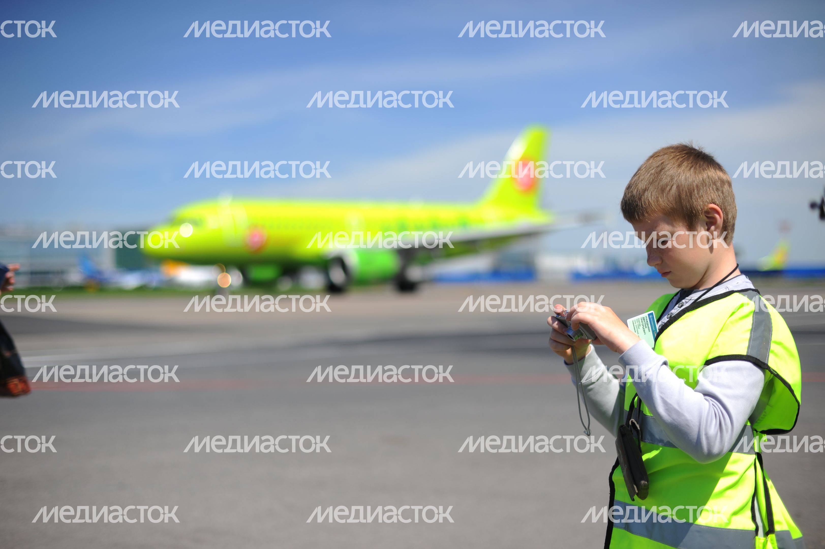 Детский споттинг в аэропорту Домодедово Детский споттинг в аэропорту Домодедово