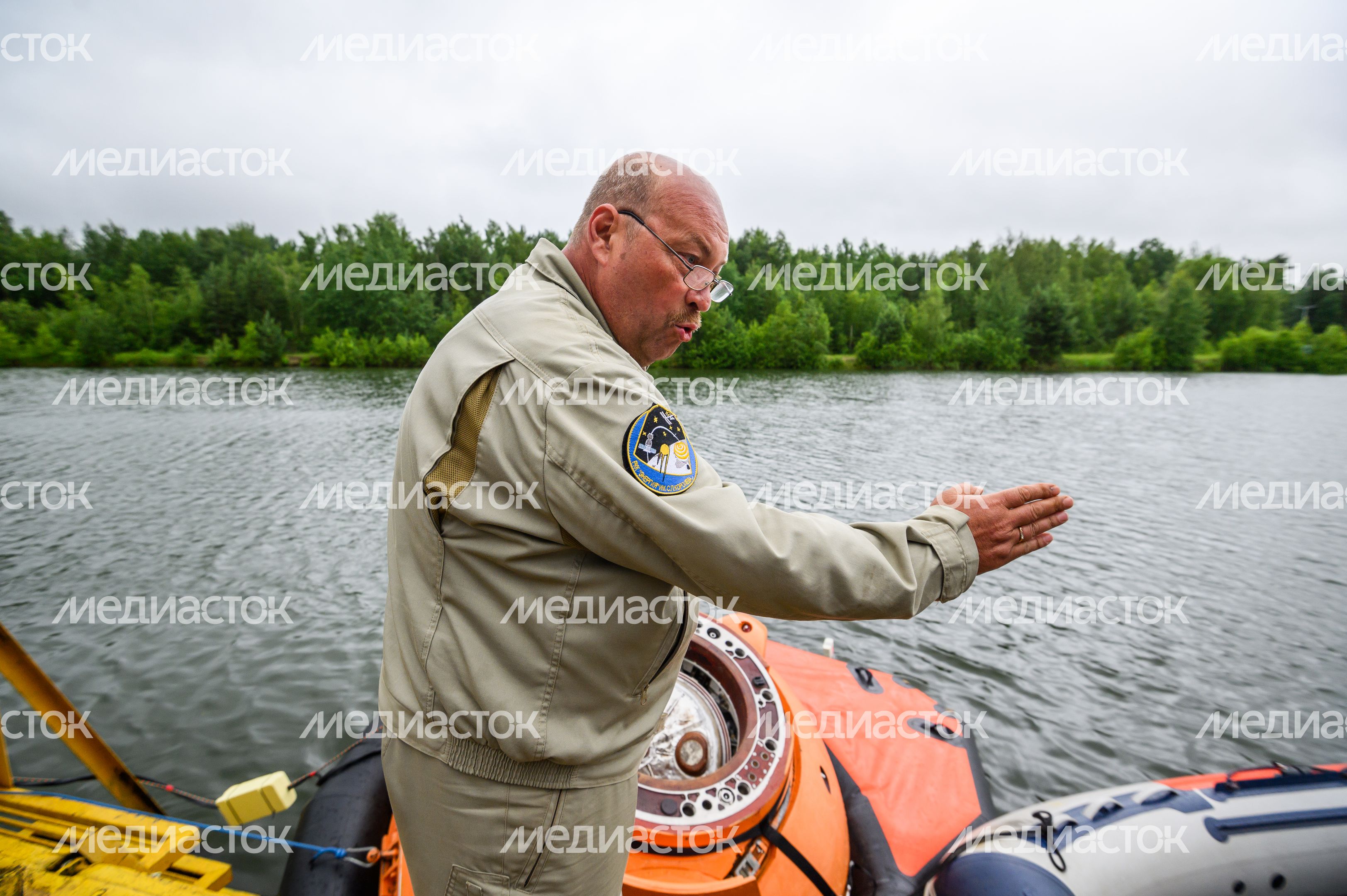 Тренировка космонавтов по действиям после посадки на воду в Ногинске