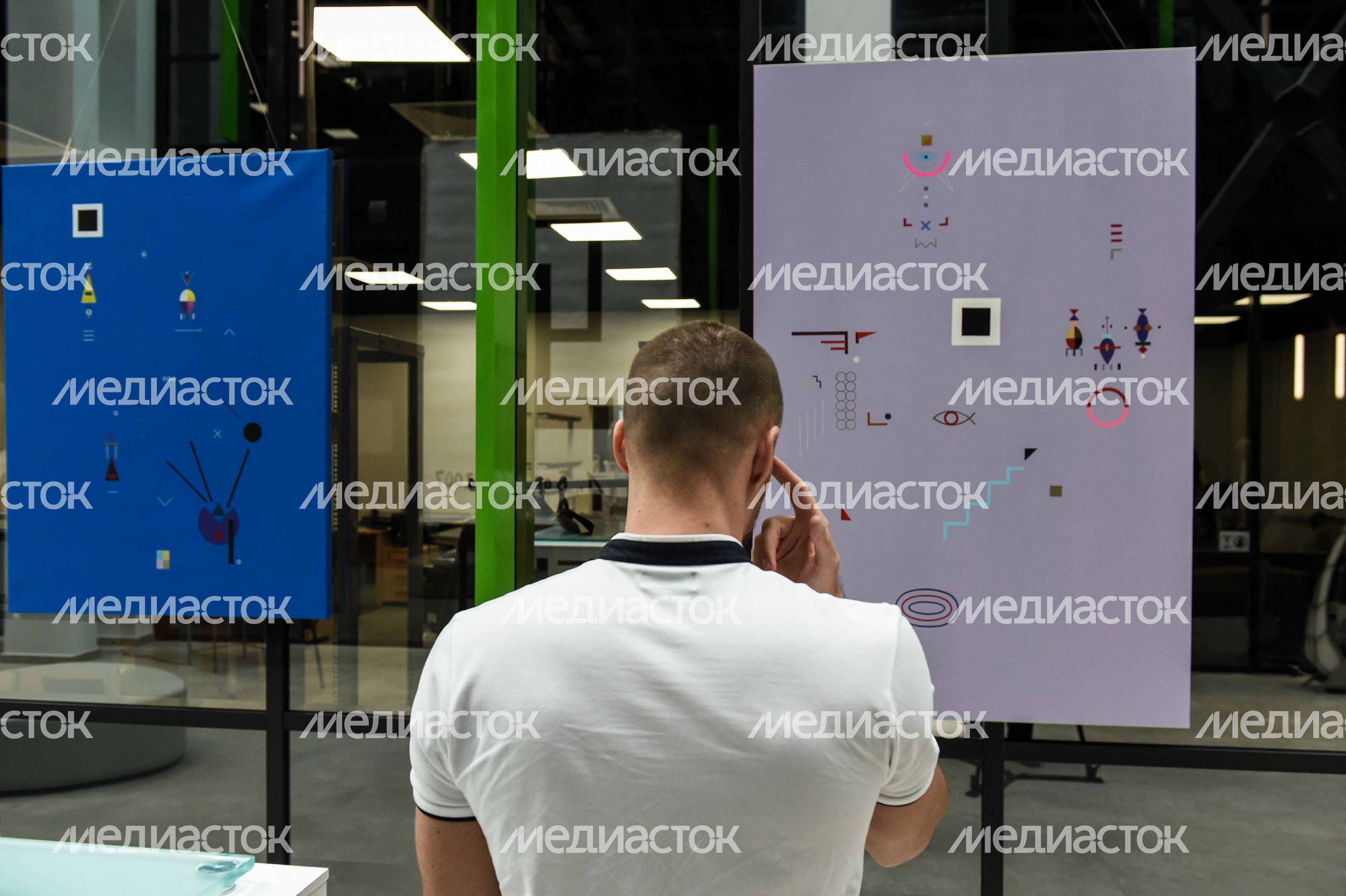 Открытие выставки современного искусства Российско-Китайские Сезоны в Москве