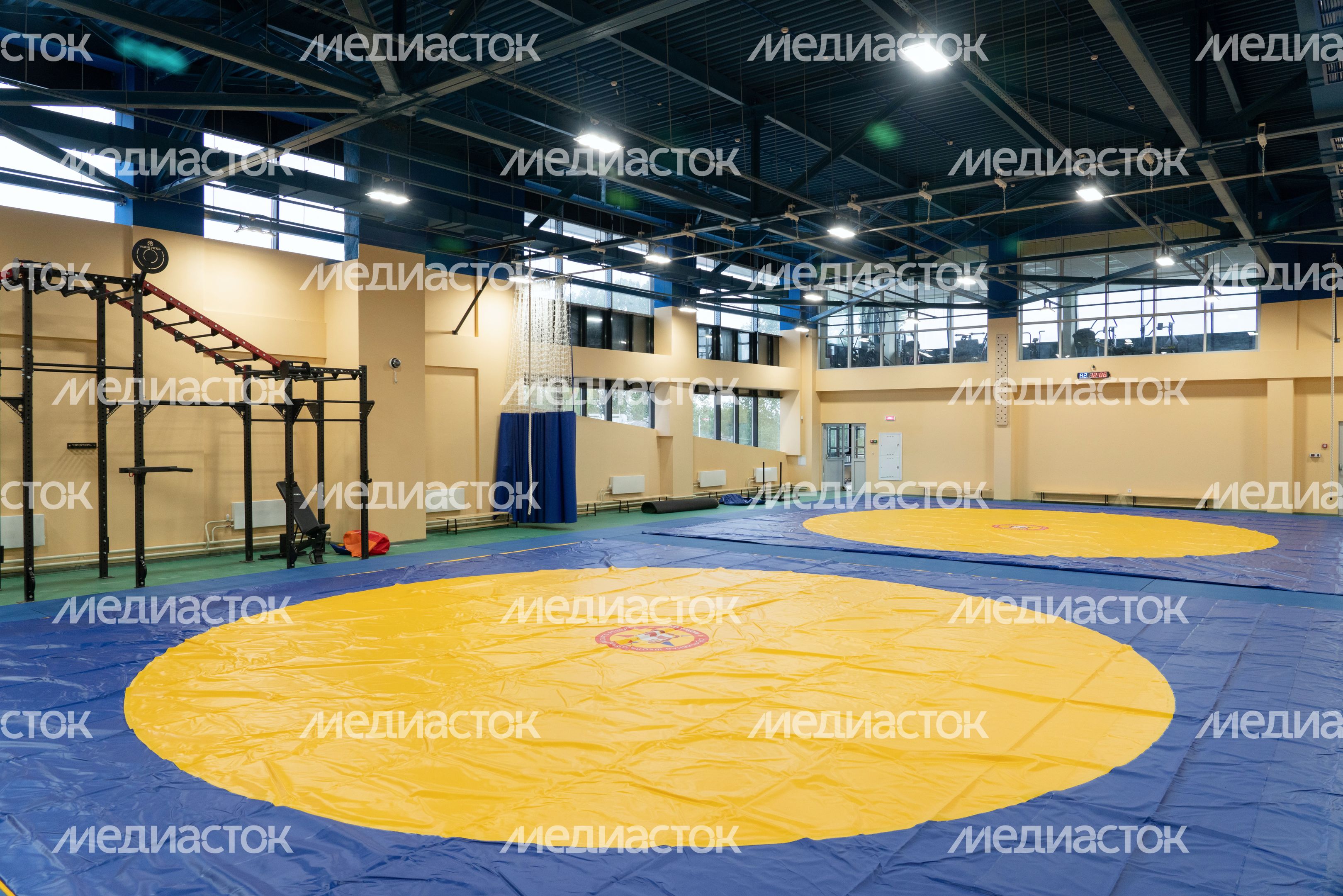 Зал для единоборств в физкультурно‑оздоровительном комплексе «Арсенал» Зал для единоборств в физкультурно‑оздоровительном комплексе «Арсенал»