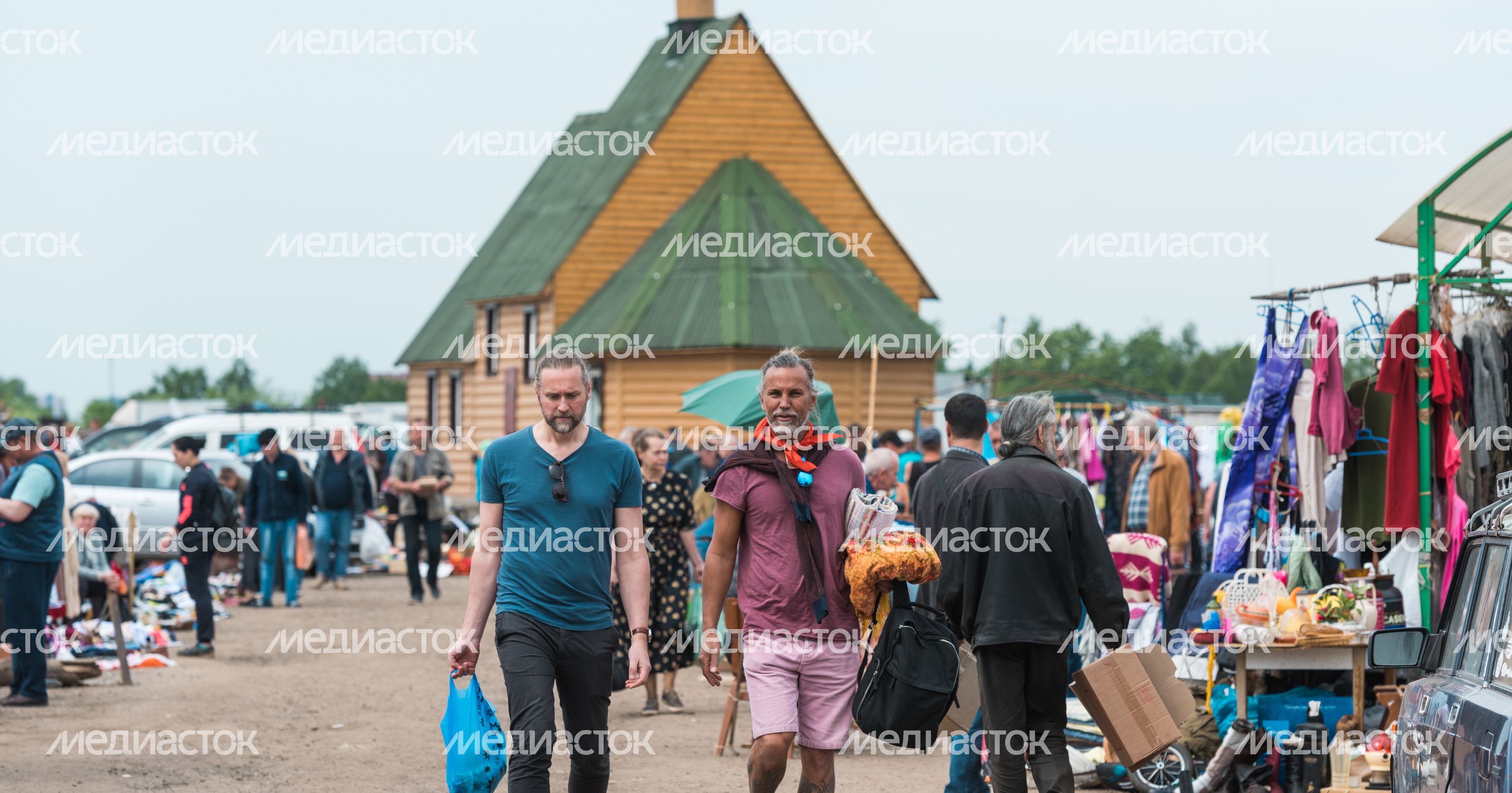 Блошиный рынок «Левша» в Новоподрезково