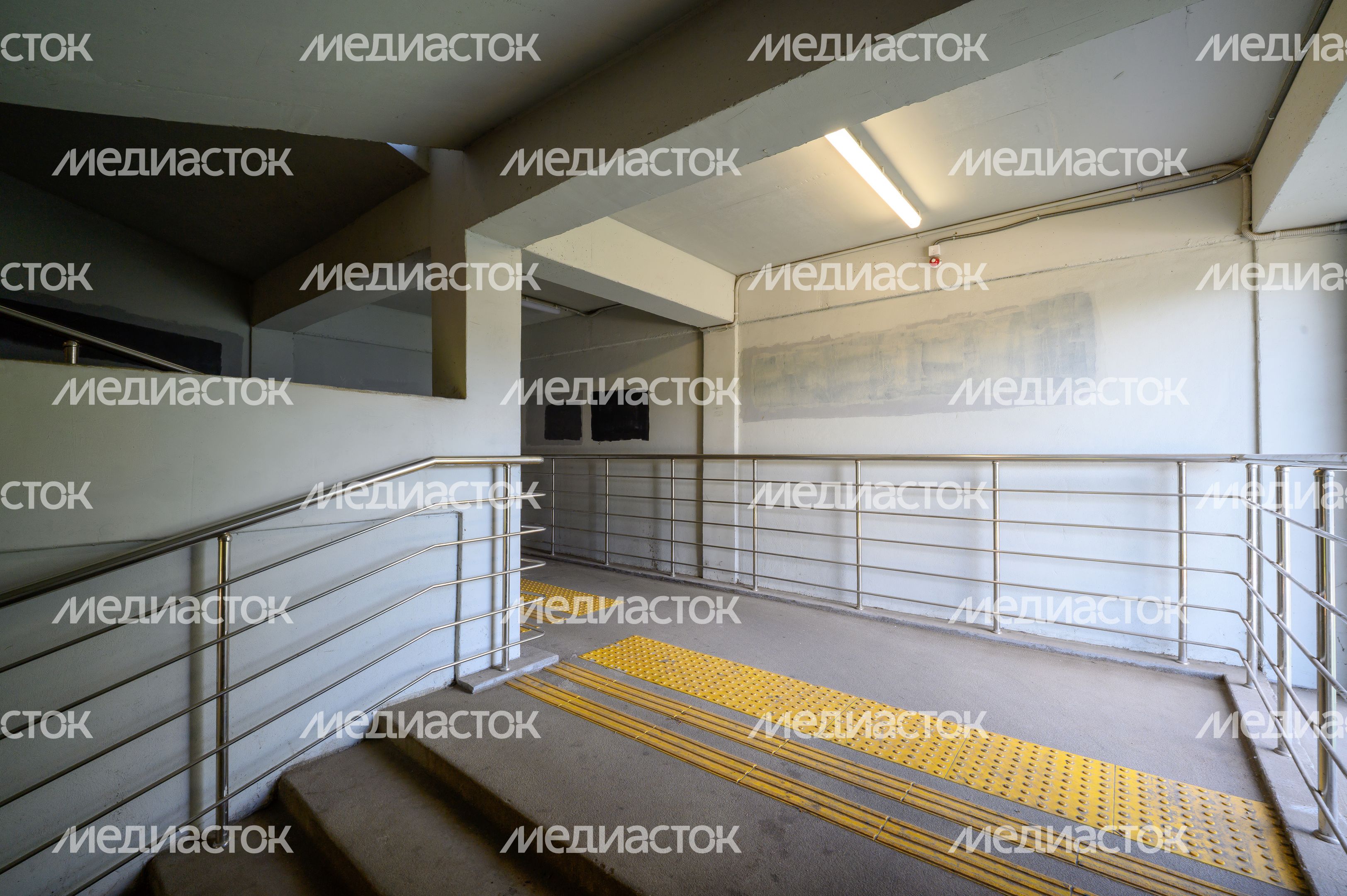 Пешеходный надземный переход через ж/д пути между улицей Новой и 1-м проездом Михельсона в Люберцах