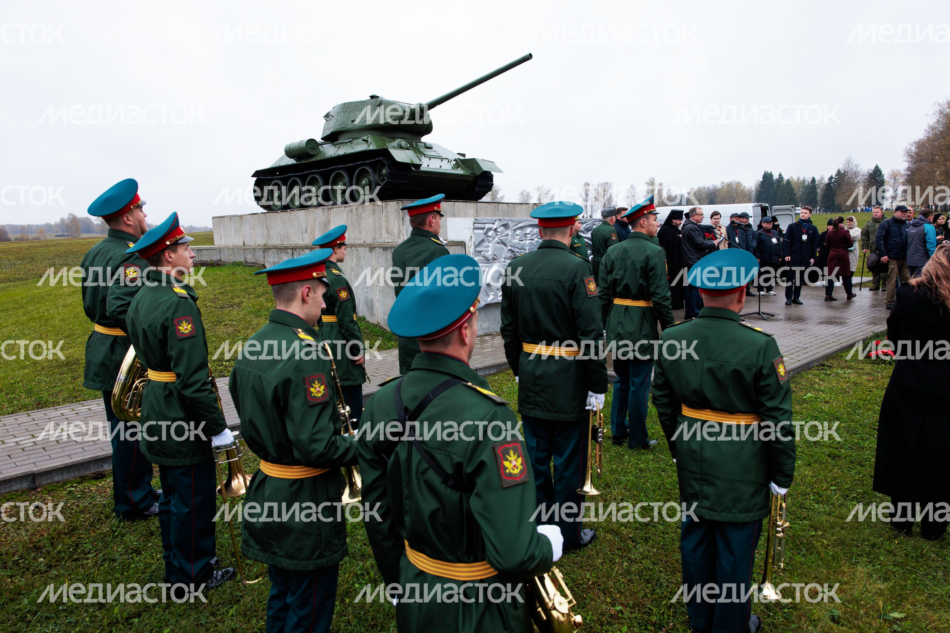 Военно-исторический фестиваль «Москва за нами. 1941 год» на Бородинском поле Военно-исторический фестиваль «Москва за нами. 1941 год» на Бородинском поле