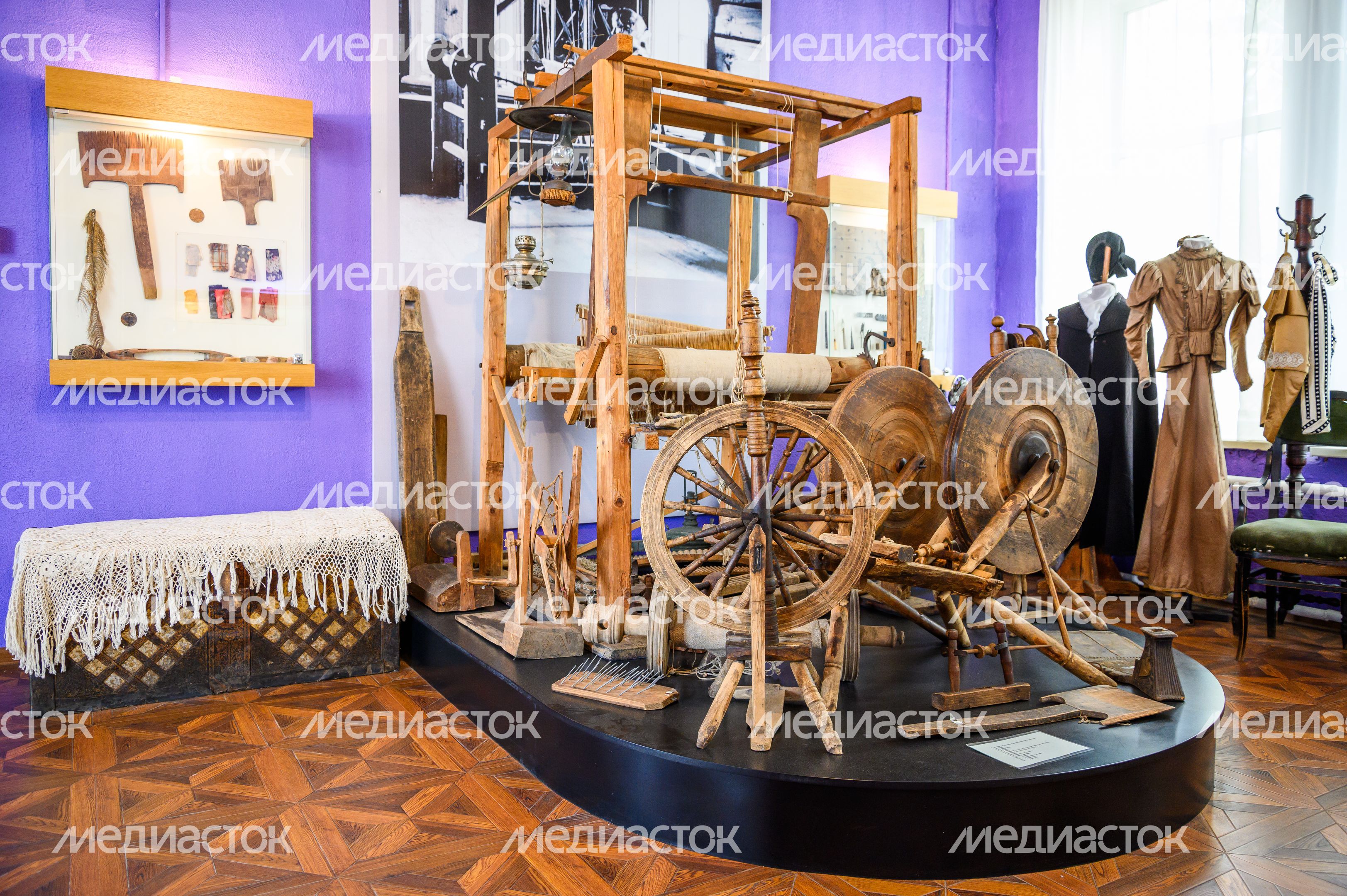 Зал, посвященный становлению текстильной отрасли в Ногинском музейно-выставочном центре Зал, посвященный становлению текстильной отрасли в Ногинском музейно-выставочном центре