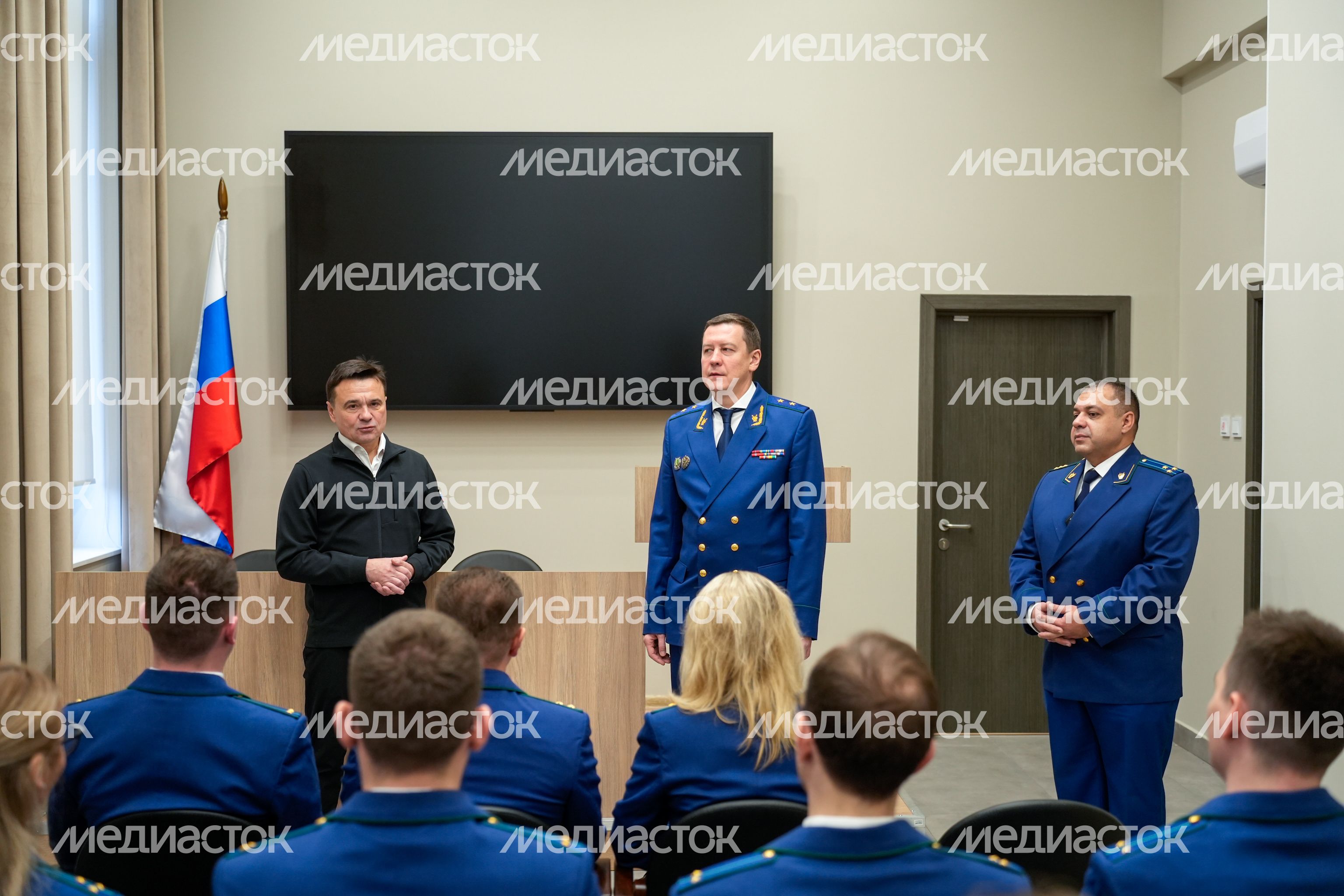 Андрей Воробьев открыл новое здание Солнечногорской городской прокуратуры Андрей Воробьев открыл новое здание Солнечногорской городской прокуратуры