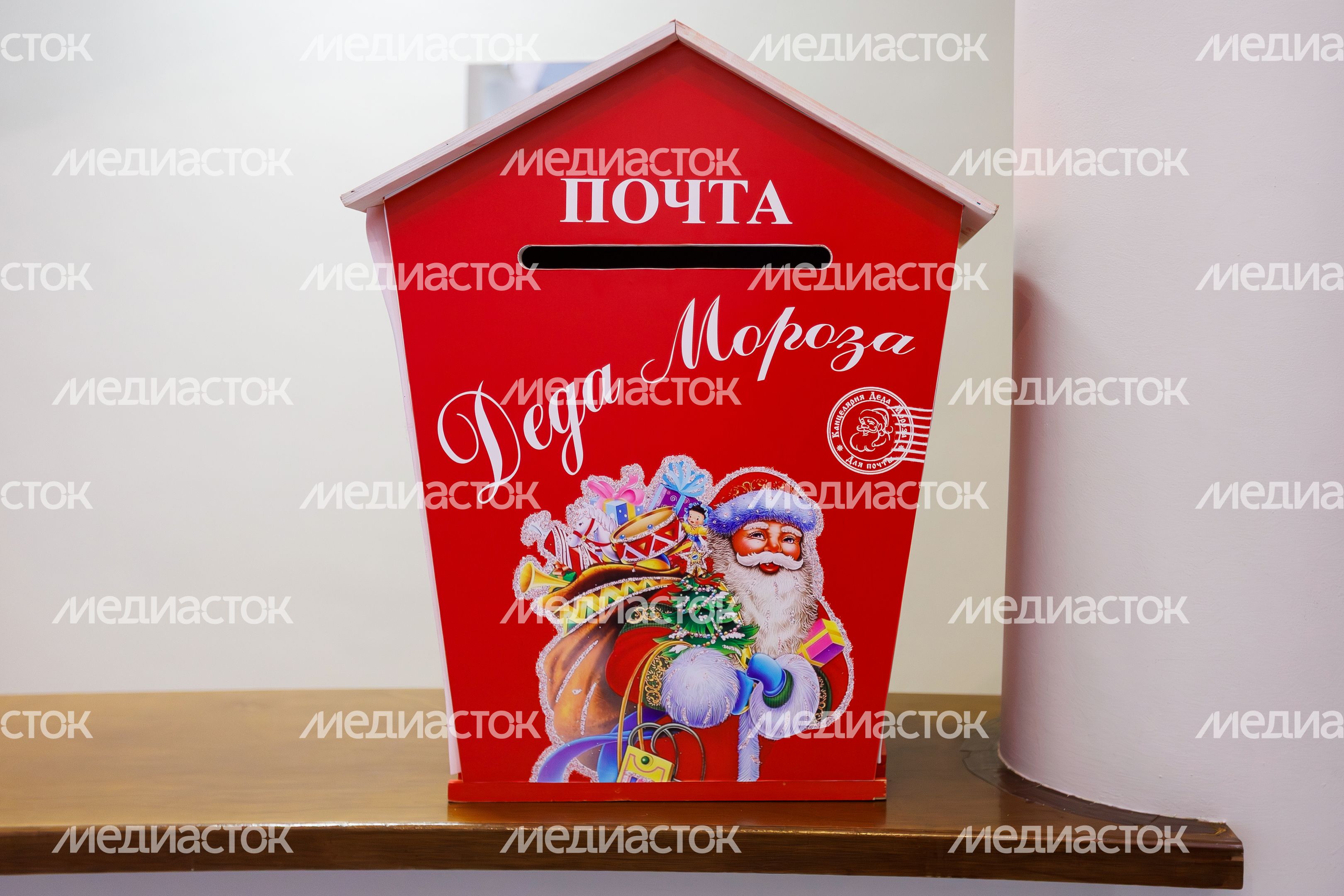 Традиции празднования Нового года на выставке «Зима. Счастье. Новый год» в Дмитровском кремле Традиции празднования Нового года на выставке «Зима. Счастье. Новый год» в Дмитровском кремле