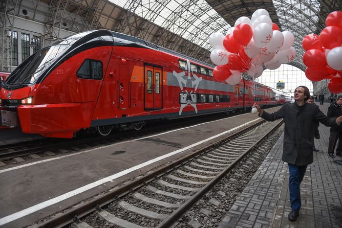 Запуск двухэтажного «Аэроэкспресса» с Киевского вокзала в Москве