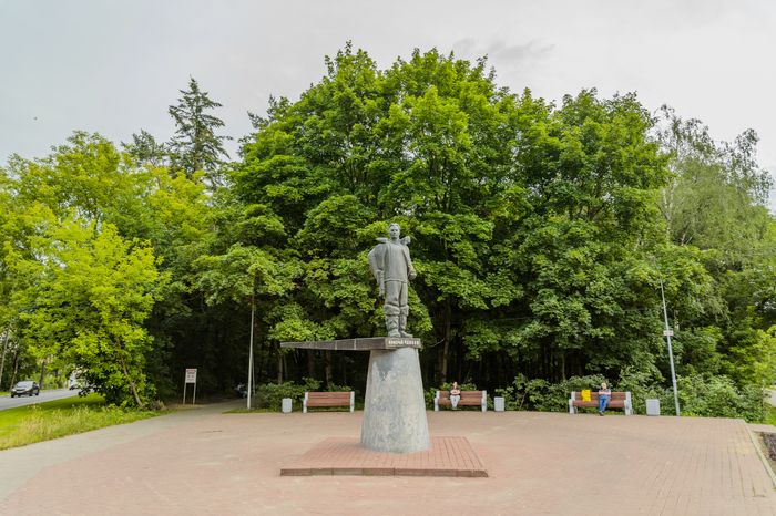 Памятник В.П. Чкалову