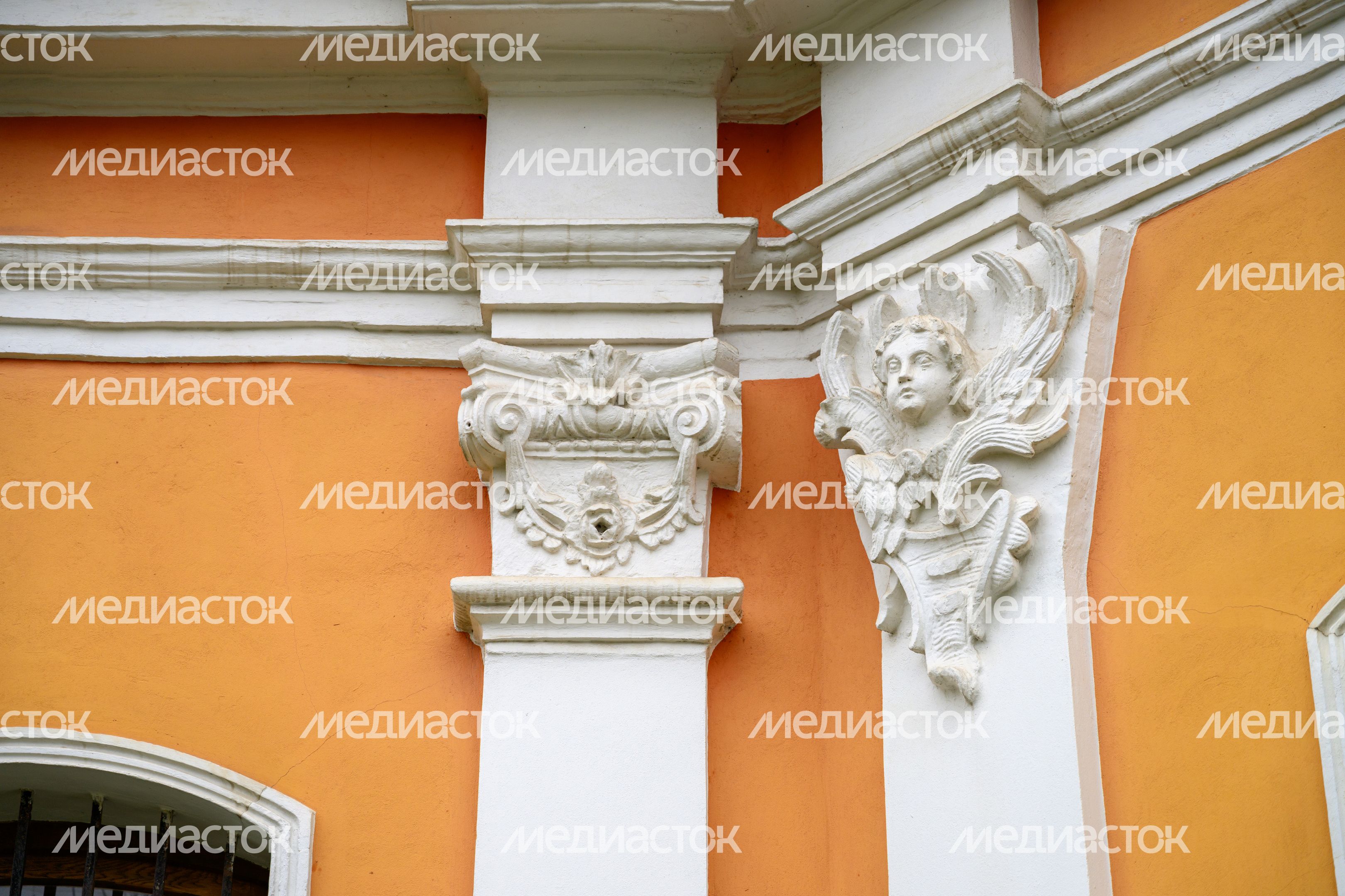 Церковь Преображения Господня в поселке Красково округа Люберцы