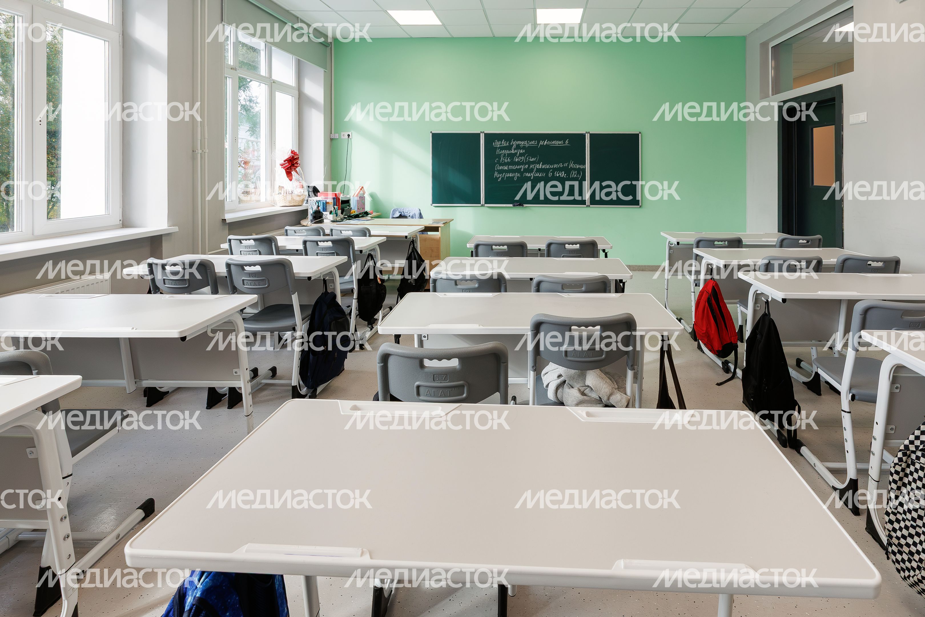 Учебный класс Хотьковской средней школы №5 в Сергиево-Посадском округе после капитального ремонта Учебный класс Хотьковской средней школы №5 в Сергиево-Посадском округе после капитального ремонта
