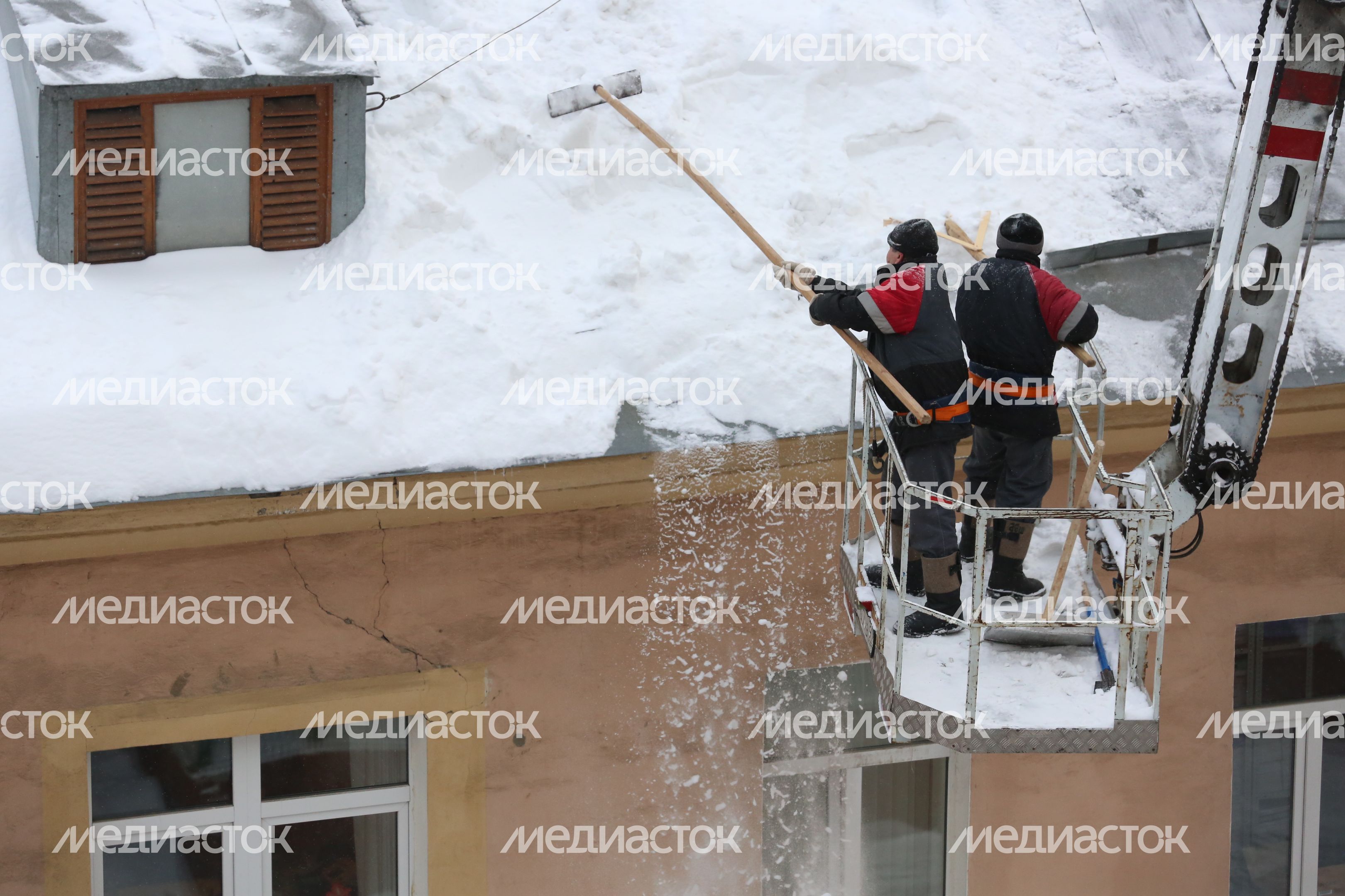 Уборка снега в Москве