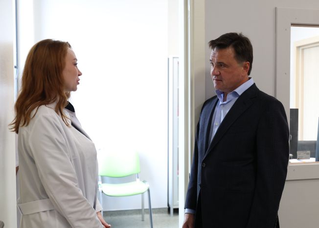 Андрей Воробьев проверил работу новой поликлиники в Ленинском округе