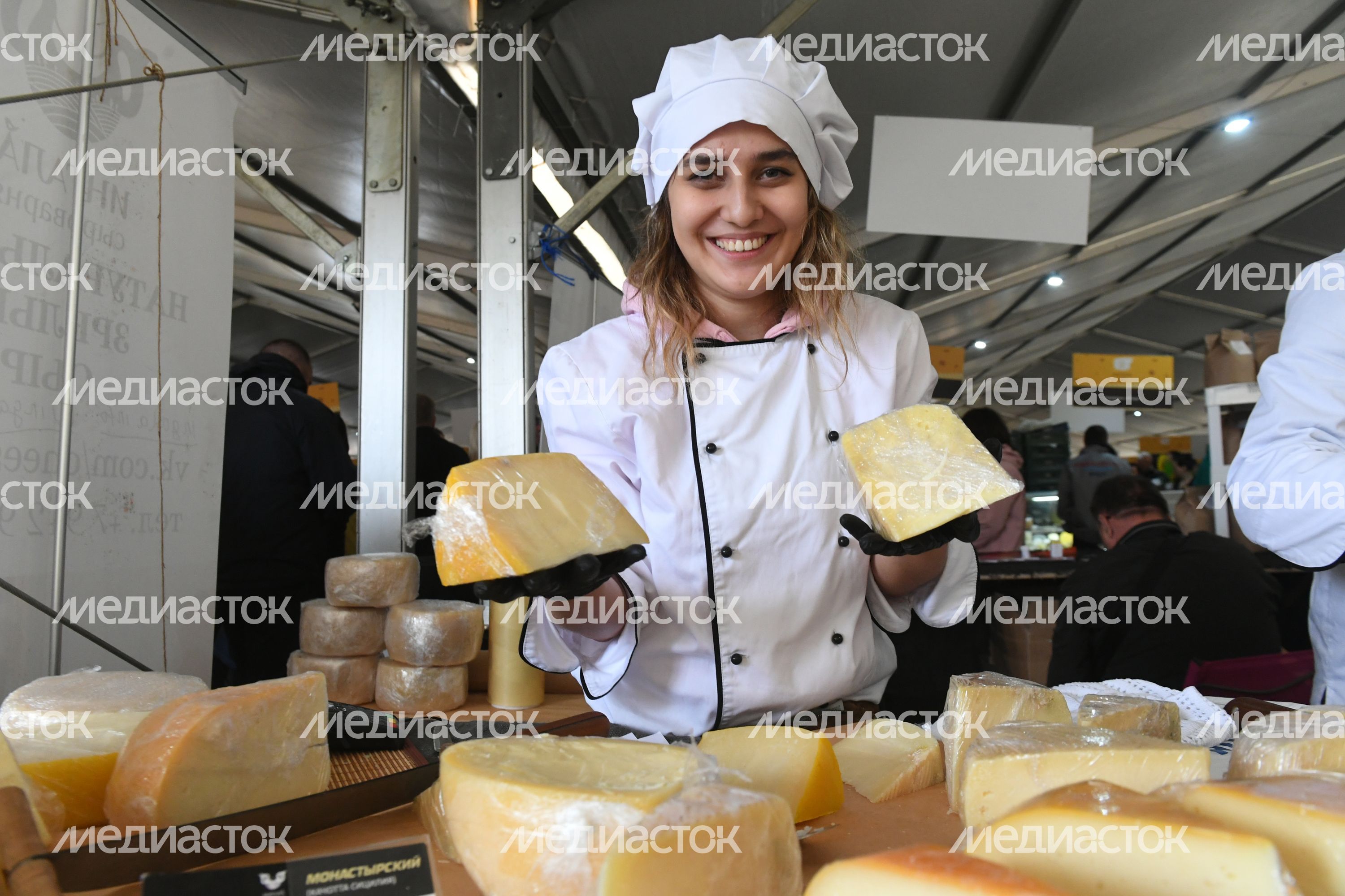 Открытие IV Всероссийского фестиваля фермерской продукции «Сыр. Пир. Мир»