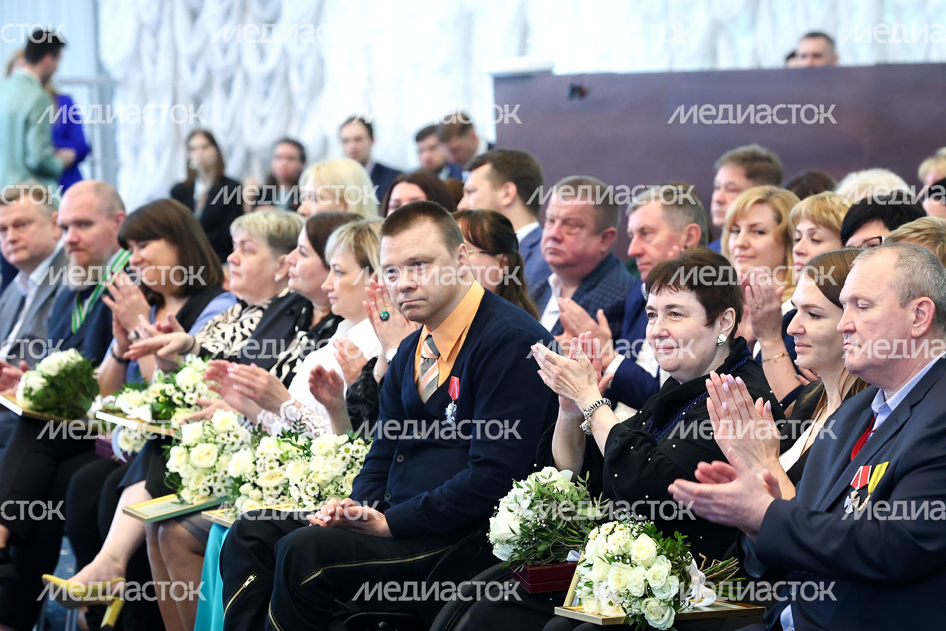 Поздравление соцработников с их профессиональным праздником Губернатором Подмосковья Поздравление соцработников с их профессиональным праздником Губернатором Подмосковья