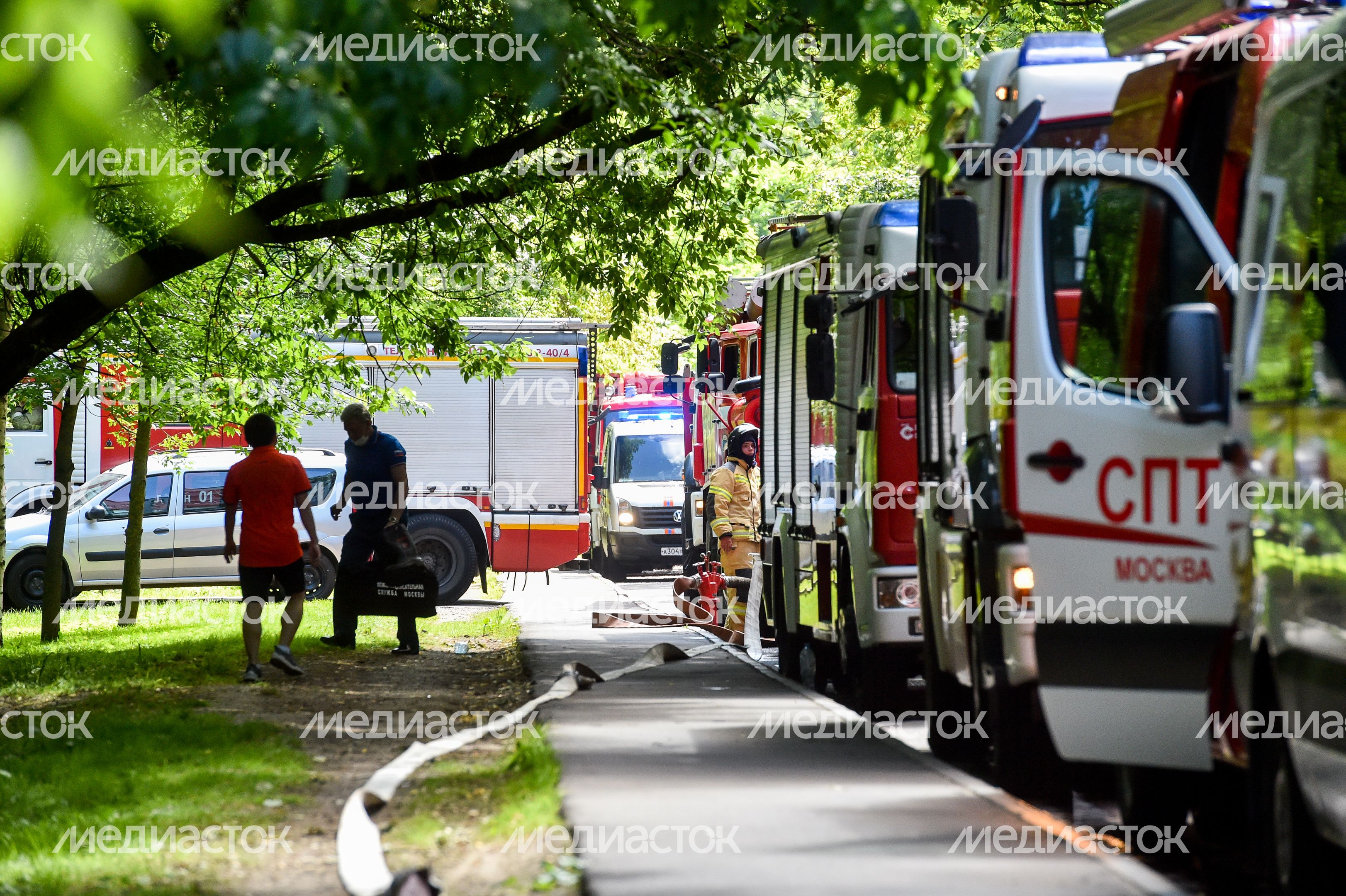 Кадры с места взрыва в доме на улице Проходчиков в Москве