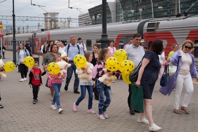 Семья из Подмосковья взяла под опеку 9 детей из ДНР