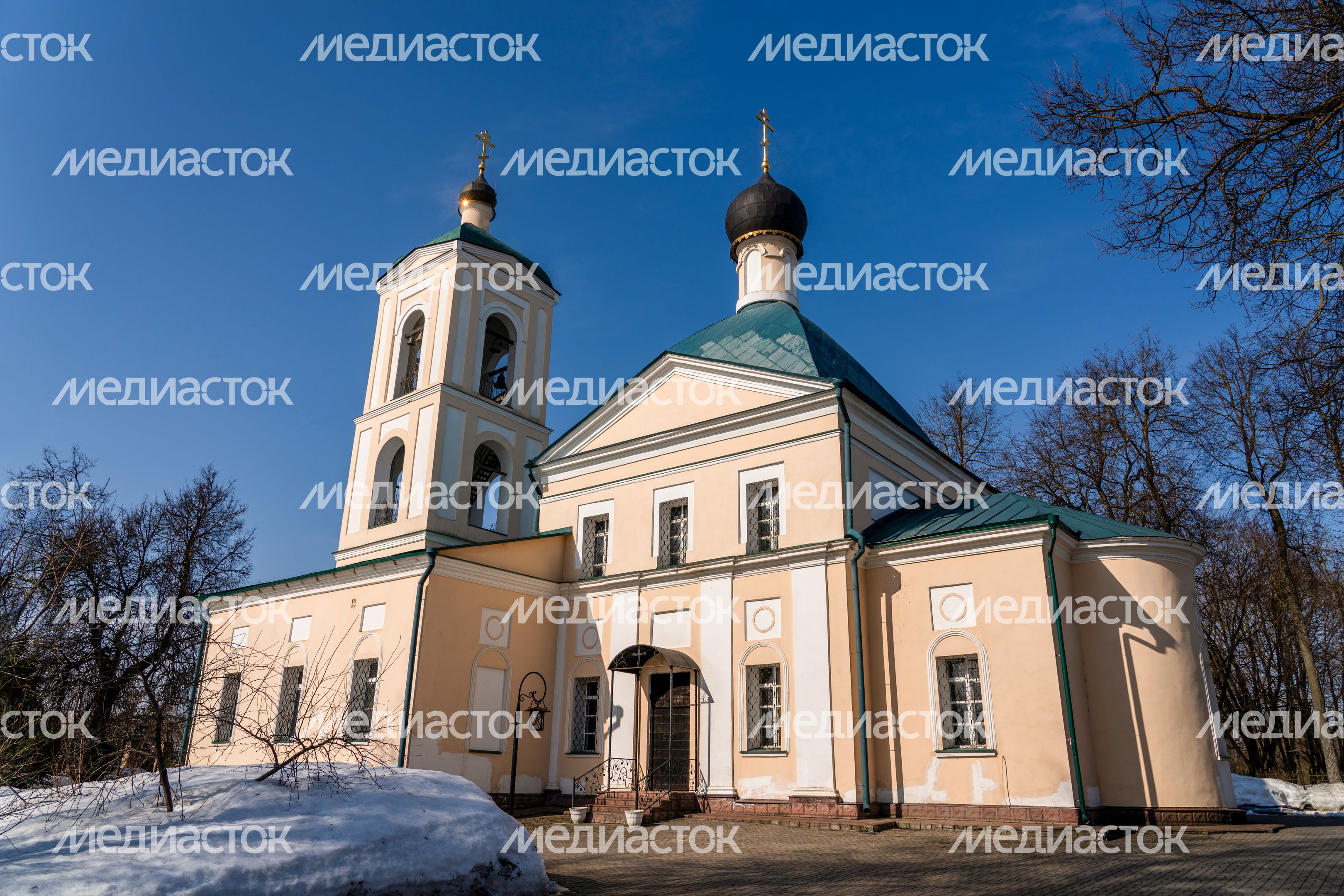 Церковь Преображения Господня в селе Крымское Одинцовского округа Церковь Преображения Господня в селе Крымское Одинцовского округа