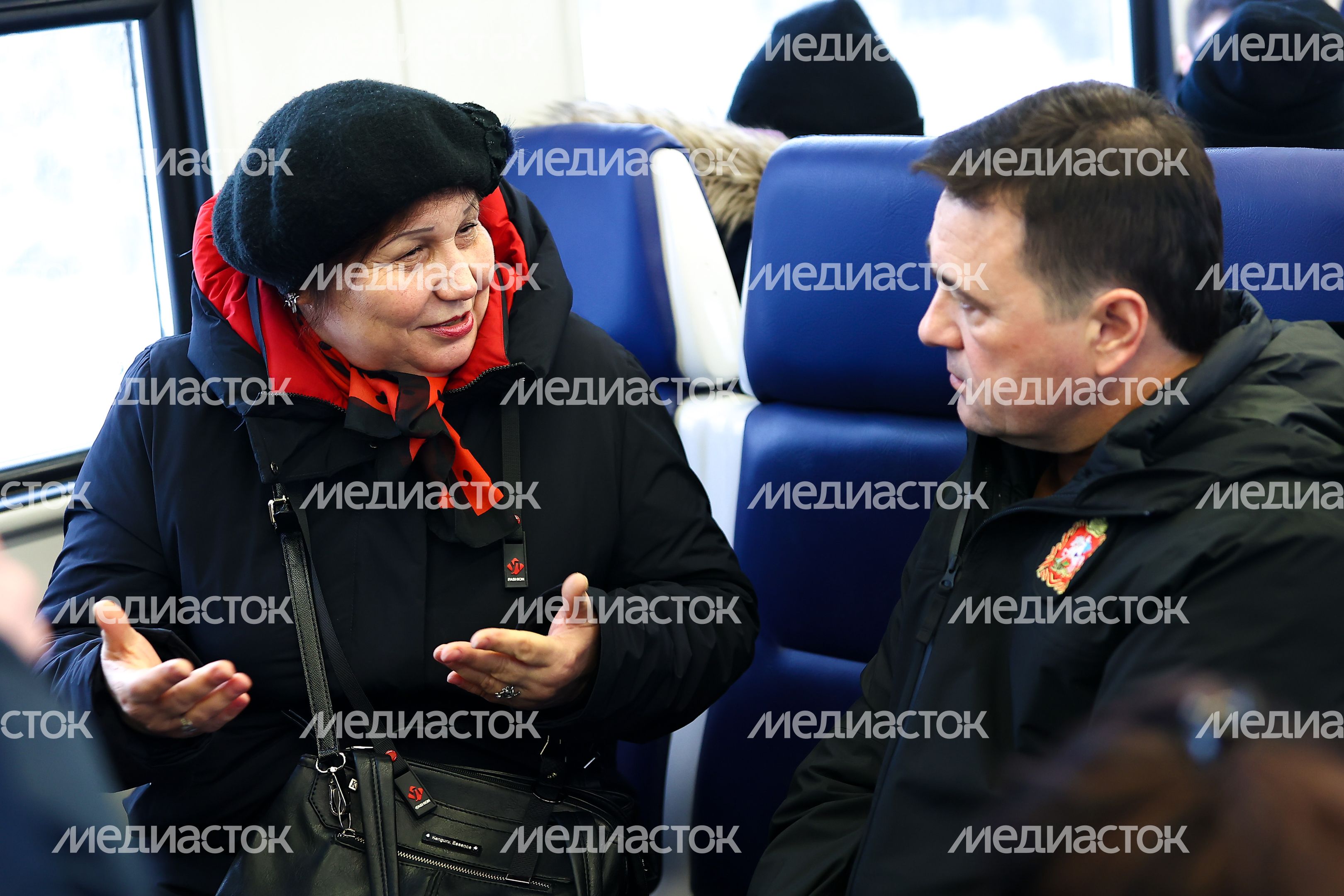 Поездка губернатора Подмосковья в электричке