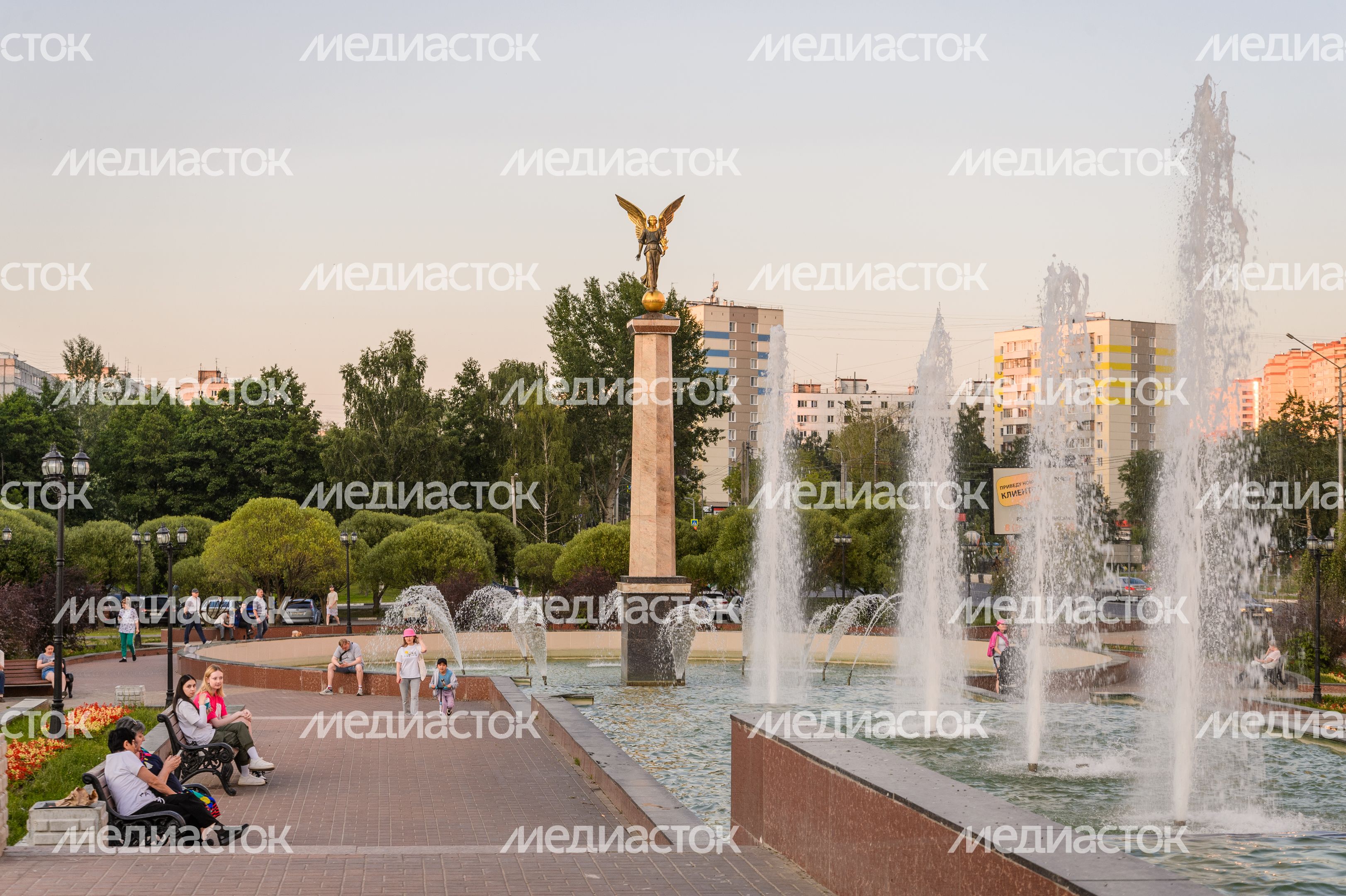 Пушкино. Скульптура ангела (Фонтан) Пушкино. Скульптура ангела (Фонтан)