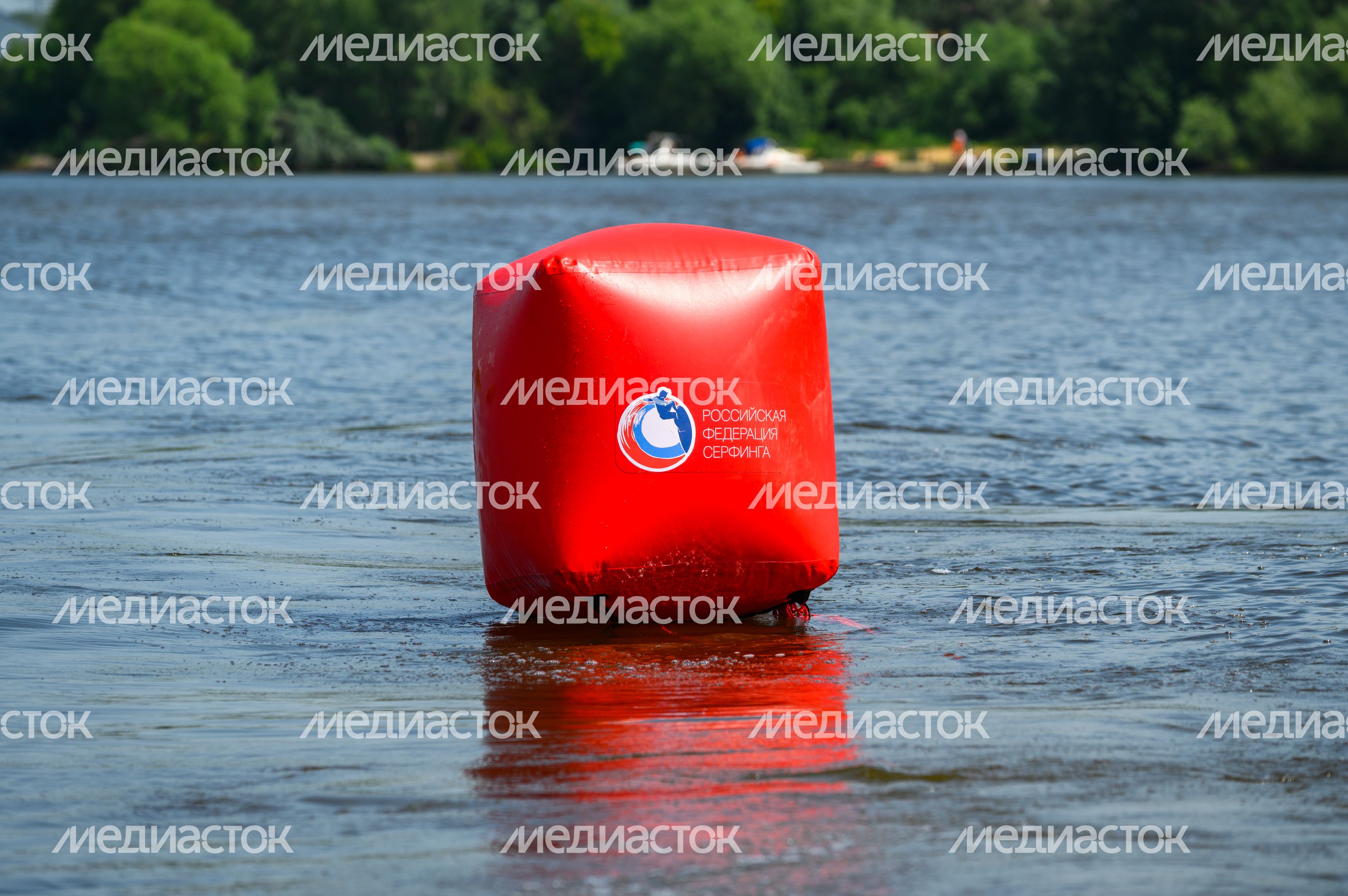 Чемпионат Московской области по серфингу на Пироговском водохранилище в Долгопрудном