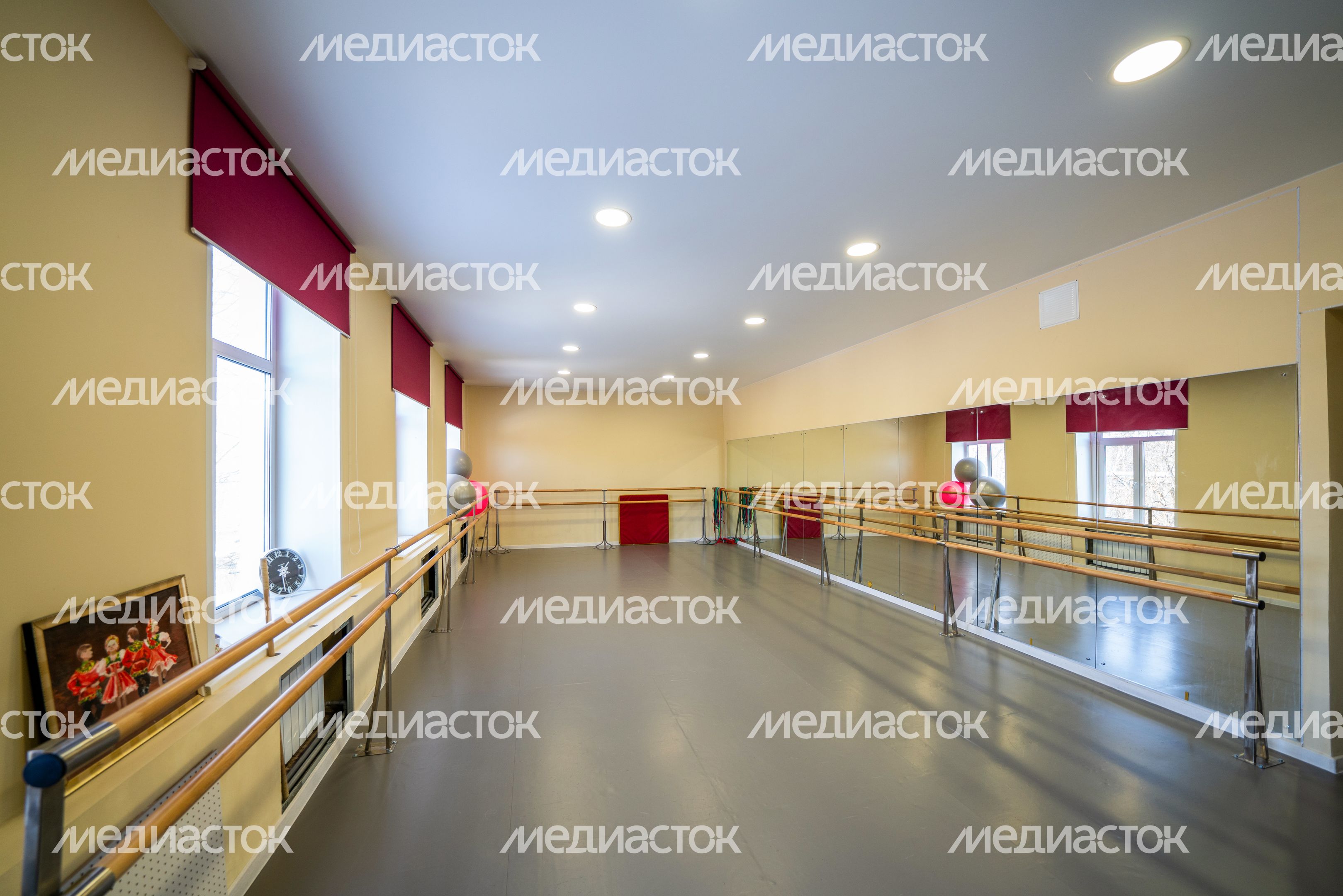 Хореографический зал на Доме культуры «Дорохово» в поселке Дорохово Рузского округа после ремонта Хореографический зал на Доме культуры «Дорохово» в поселке Дорохово Рузского округа после ремонта