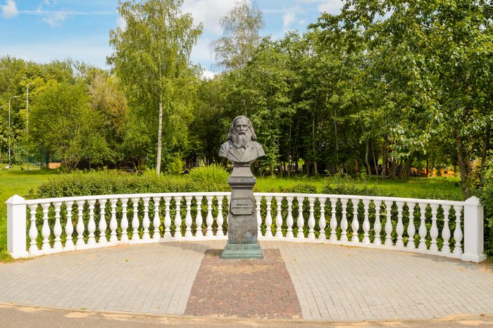 Дубна. Парк Набережная им. Д. И. Менделеева