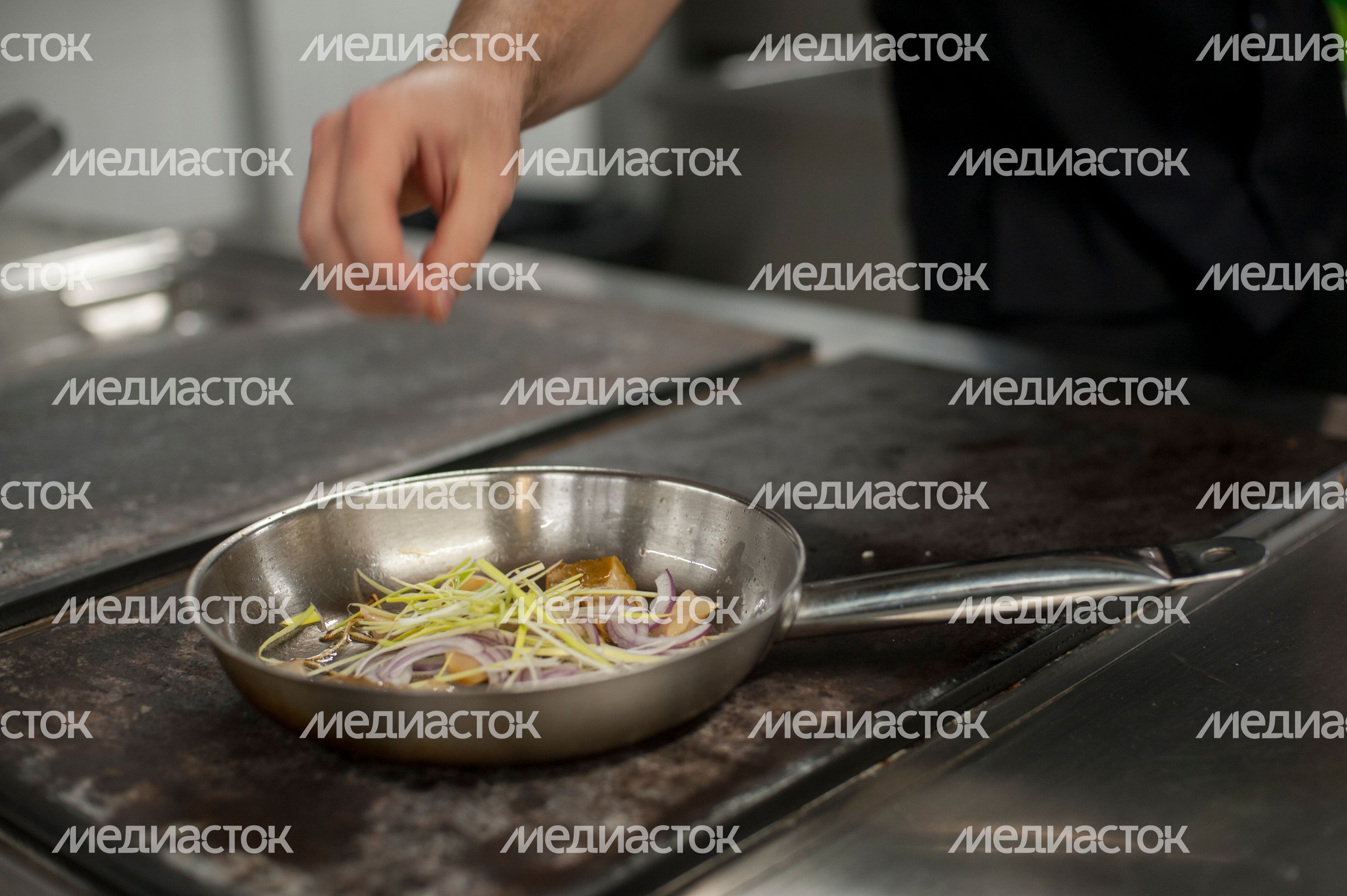 Приготовление пасты с белыми грибами