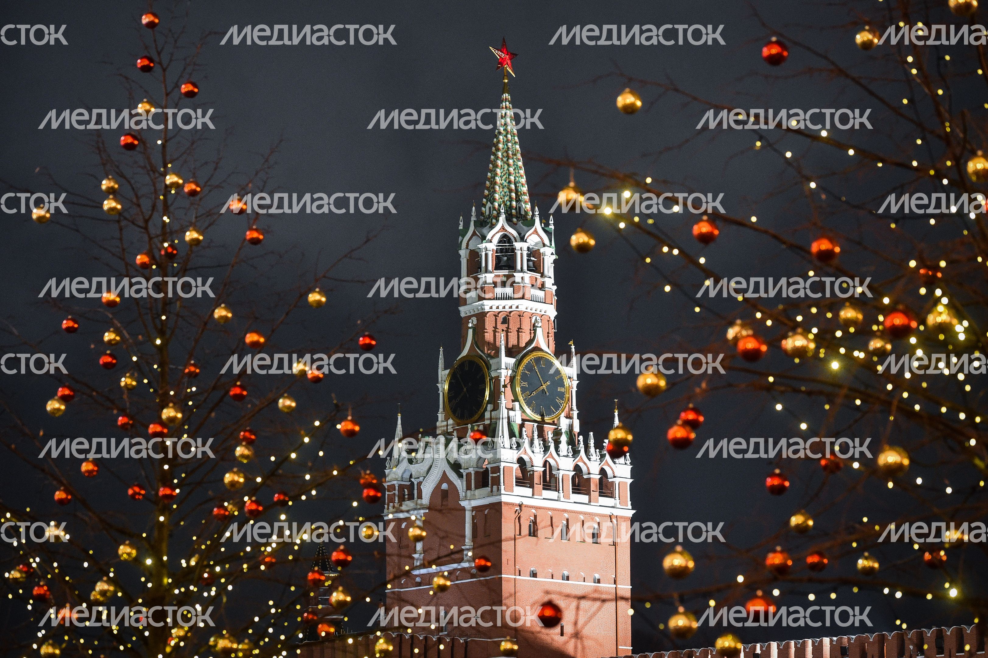 Новогодняя иллюминация в Москве