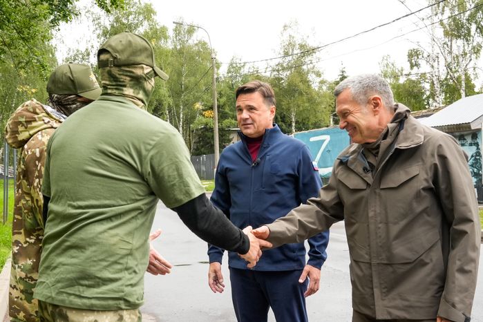 Андрей Воробьев и Владимир Соловьев посетили центр спецподготовки "Витязь" в Балашихе