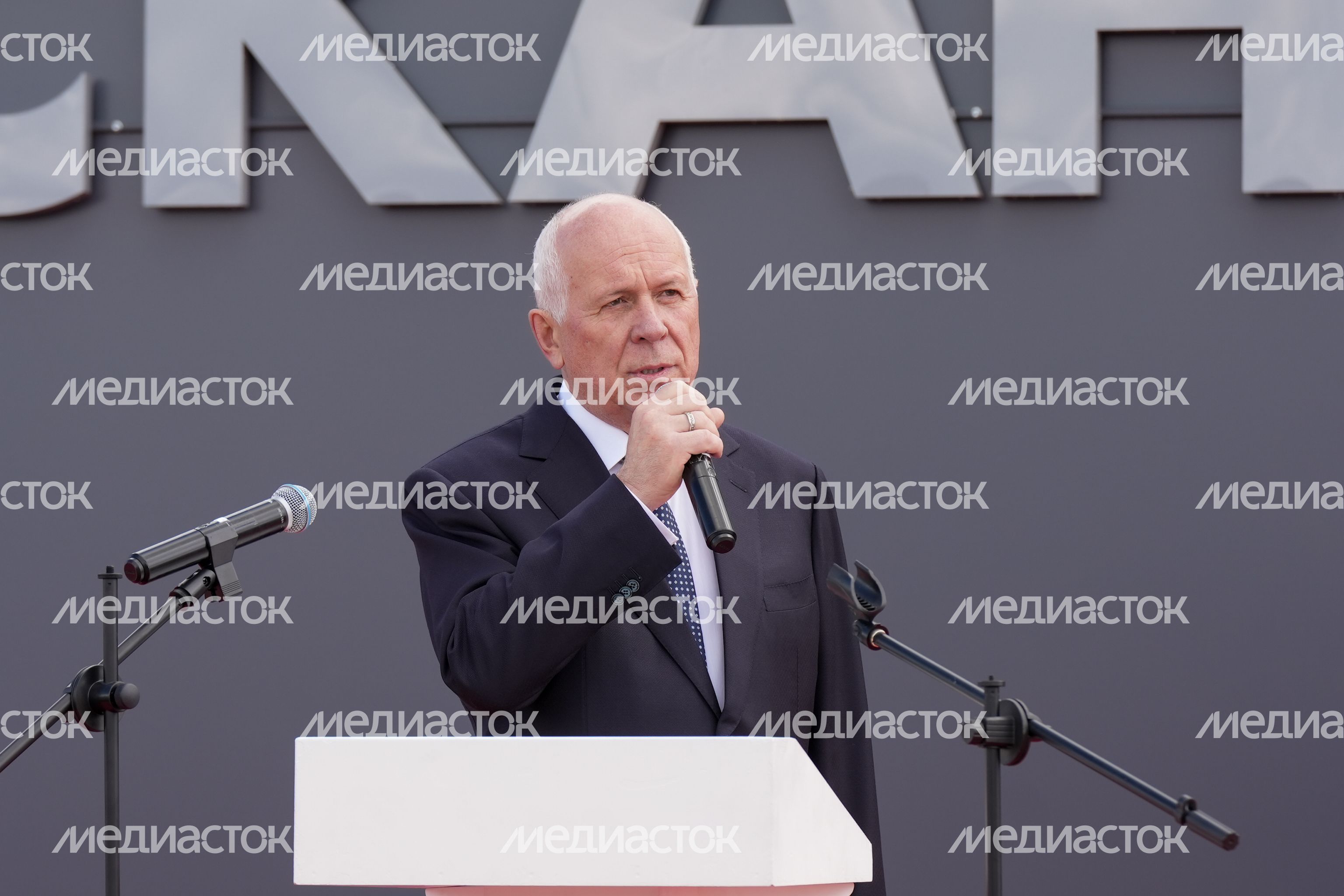 Сергей Чемезов на открытии высокотехнологичного комплекса для досмотра грузовых контейнеров в Чехове Сергей Чемезов на открытии высокотехнологичного комплекса для досмотра грузовых контейнеров в Чехове