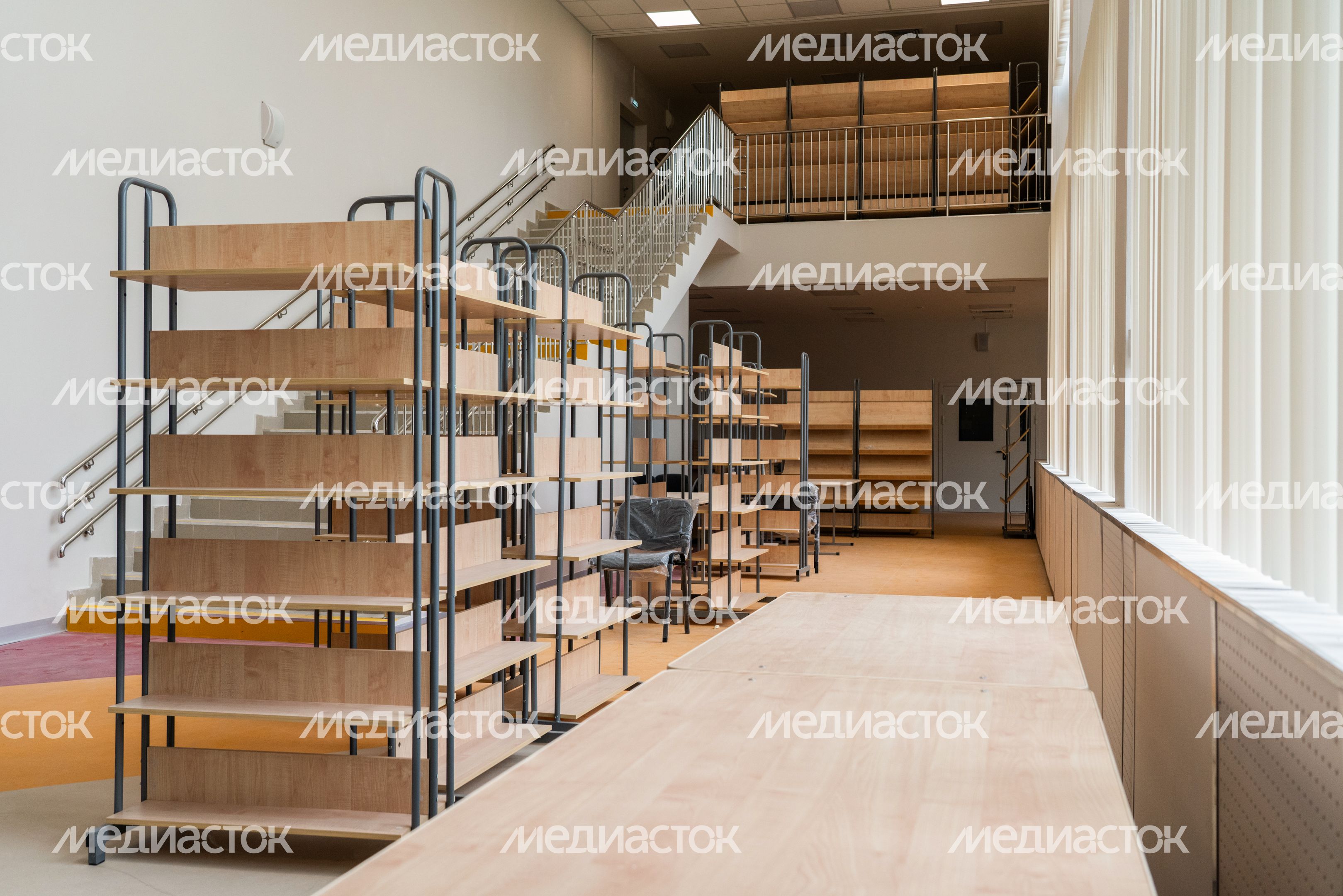 Библиотека в новом учебном корпусе Опалиховской гимназии в ЖК «Лесобережный» Красногорска Библиотека в новом учебном корпусе Опалиховской гимназии в ЖК «Лесобережный» Красногорска
