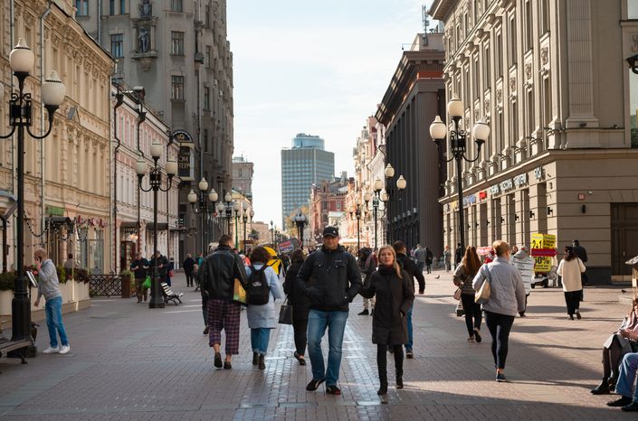 Опрос прохожих на Арбате