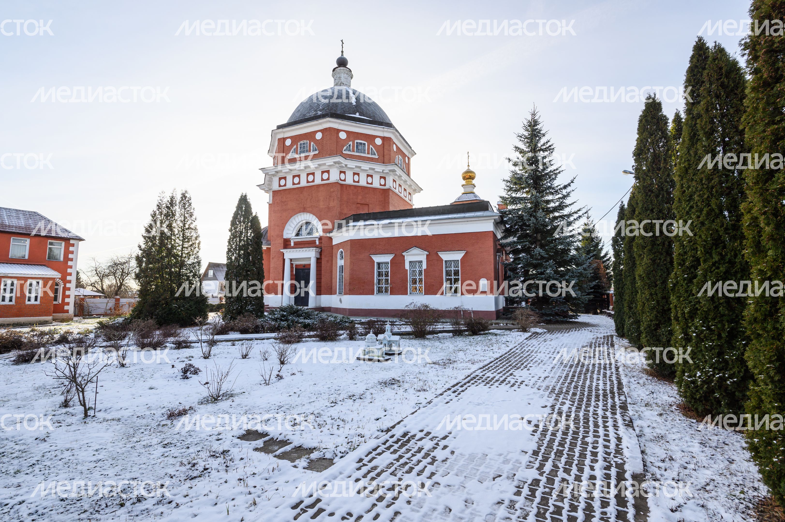 Церковь Иверской иконы Божией Матери в селе Растуново округа Домодедово