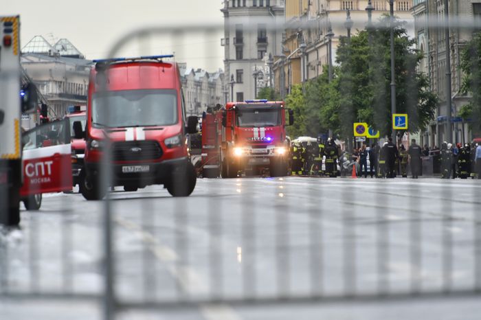 Пожар в реставрируемом здании на Тверской улице в Москве