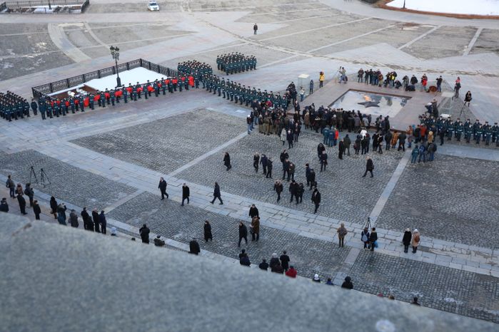 Акция «Знамя Победы» на Поклонной горе в Москве