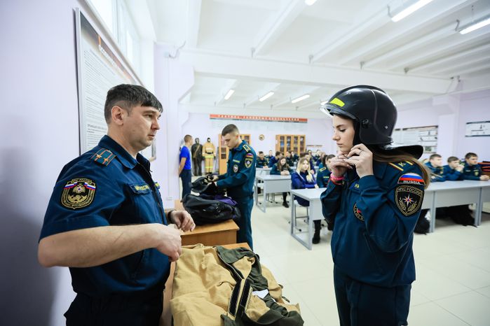 Посещение Губернатором Павлово-Посадского Техникума