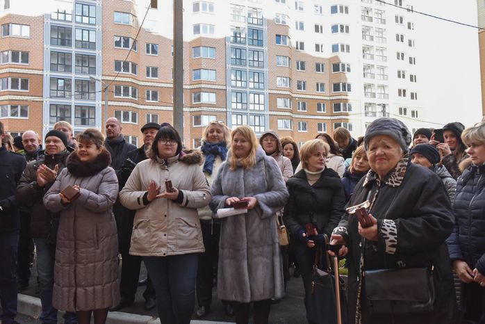 Вручение ключей от новых квартир дольщикам «СУ‑155» в Звенигороде 