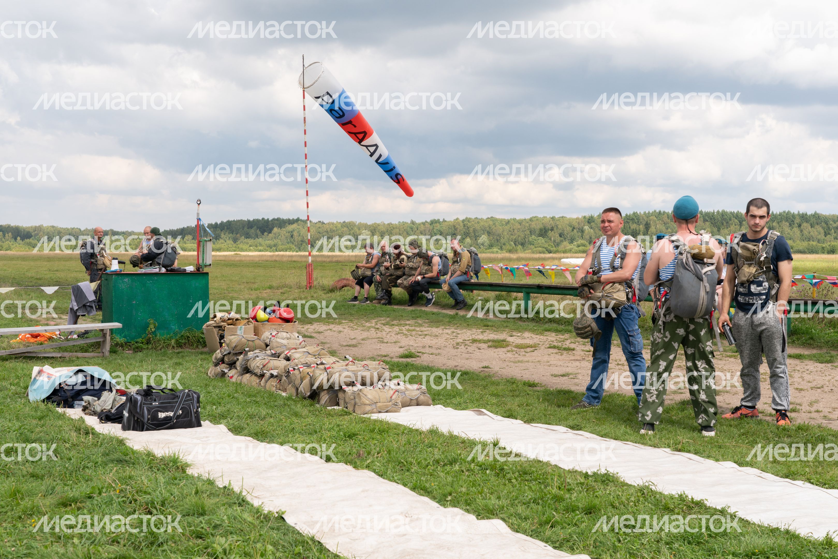 Чехов. День ВДВ на аэродроме ДОСААФ