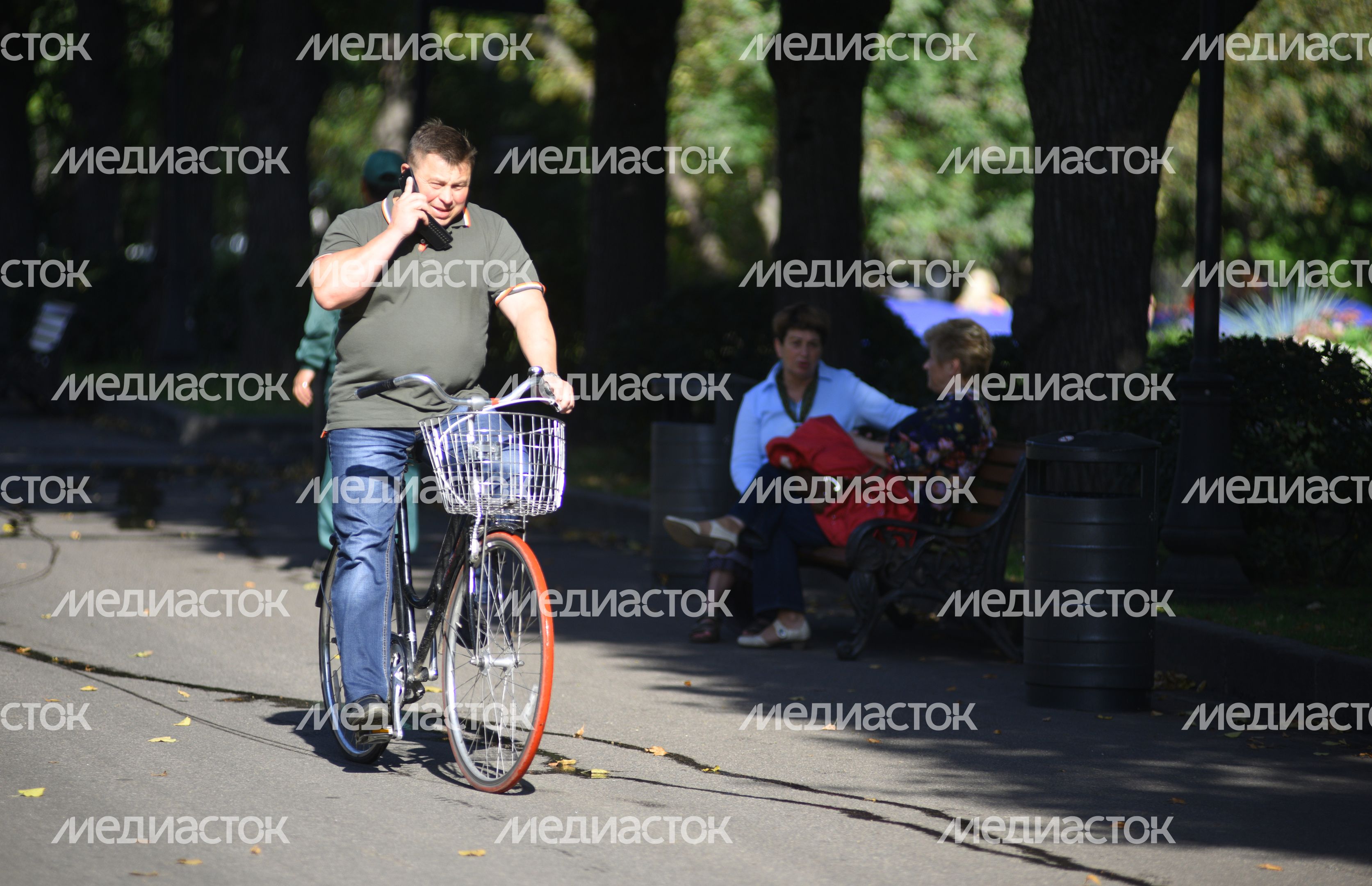 Теплая погода установилась в Москве Теплая погода установилась в Москве