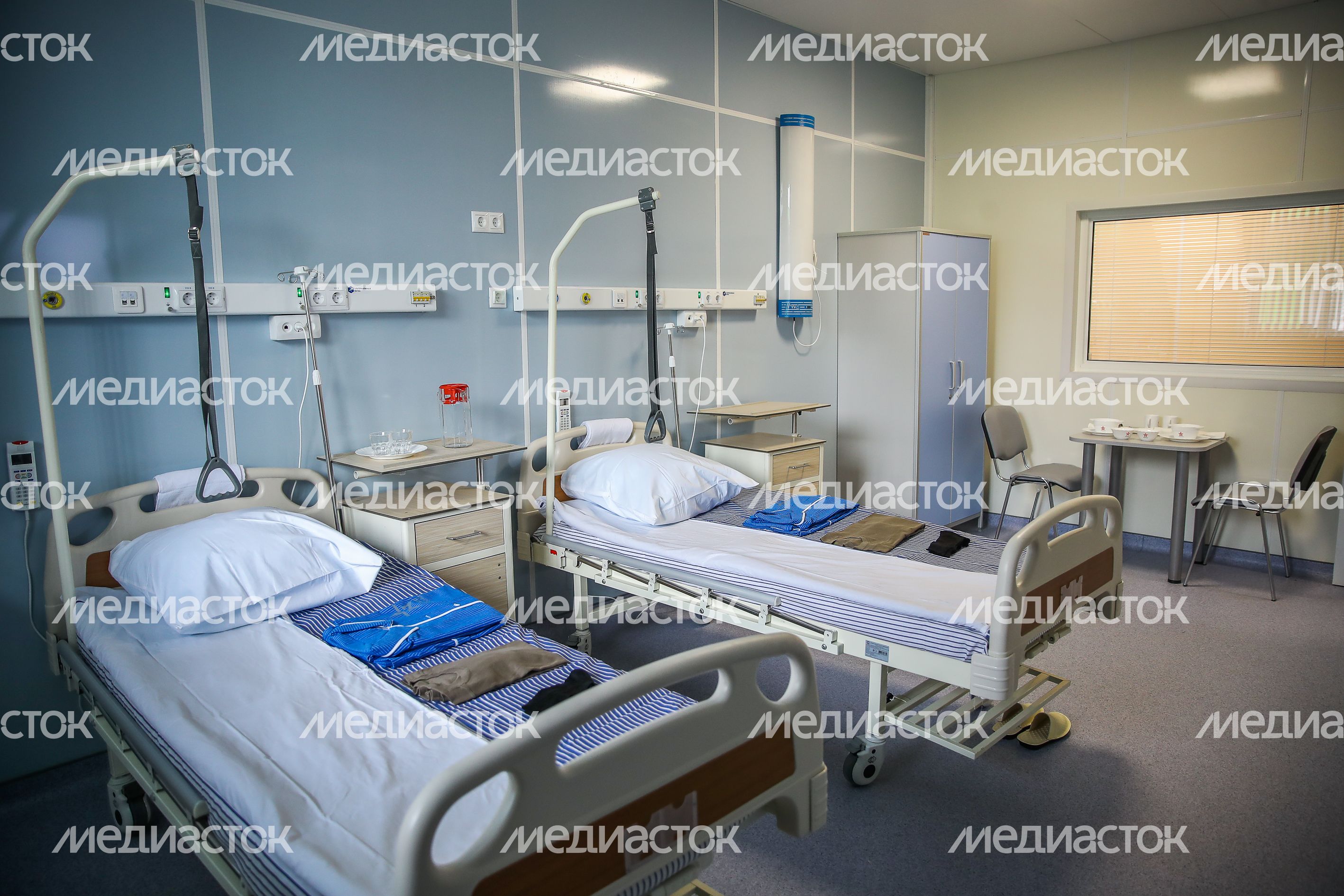 Проверка Андреем Воробьевым готовности к открытию многофункционального военного медицинского центра в Одинцове