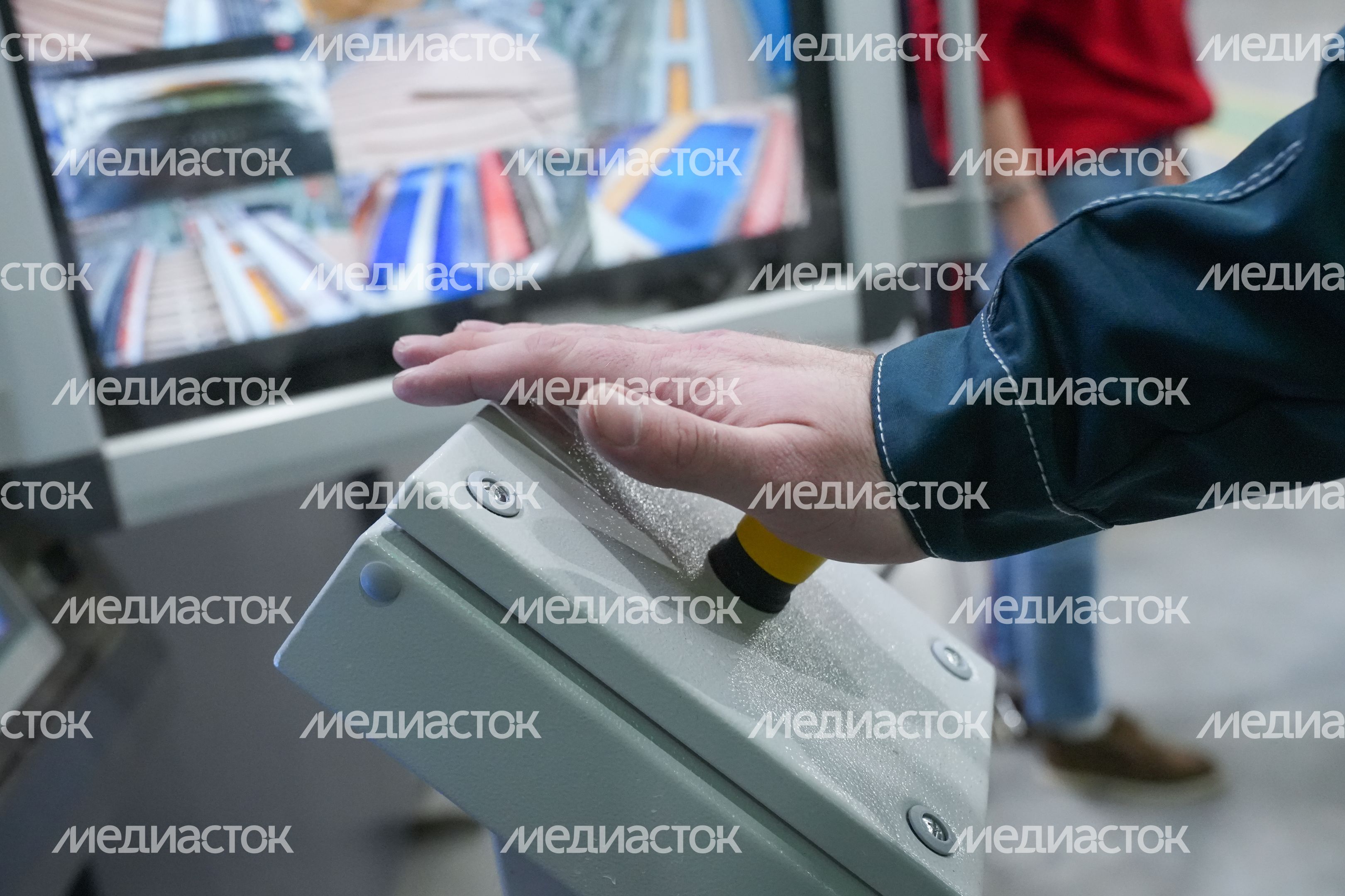 Андрей Воробьев посетил завод "Л-Пак" в Кашире Андрей Воробьев посетил завод "Л-Пак" в Кашире