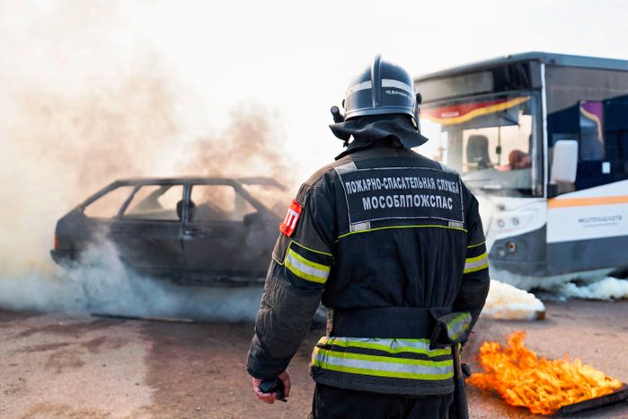 Учения Мособлпожспаса совместно с медициной катастроф по ликвидации последствий массового ДТП в Чехове