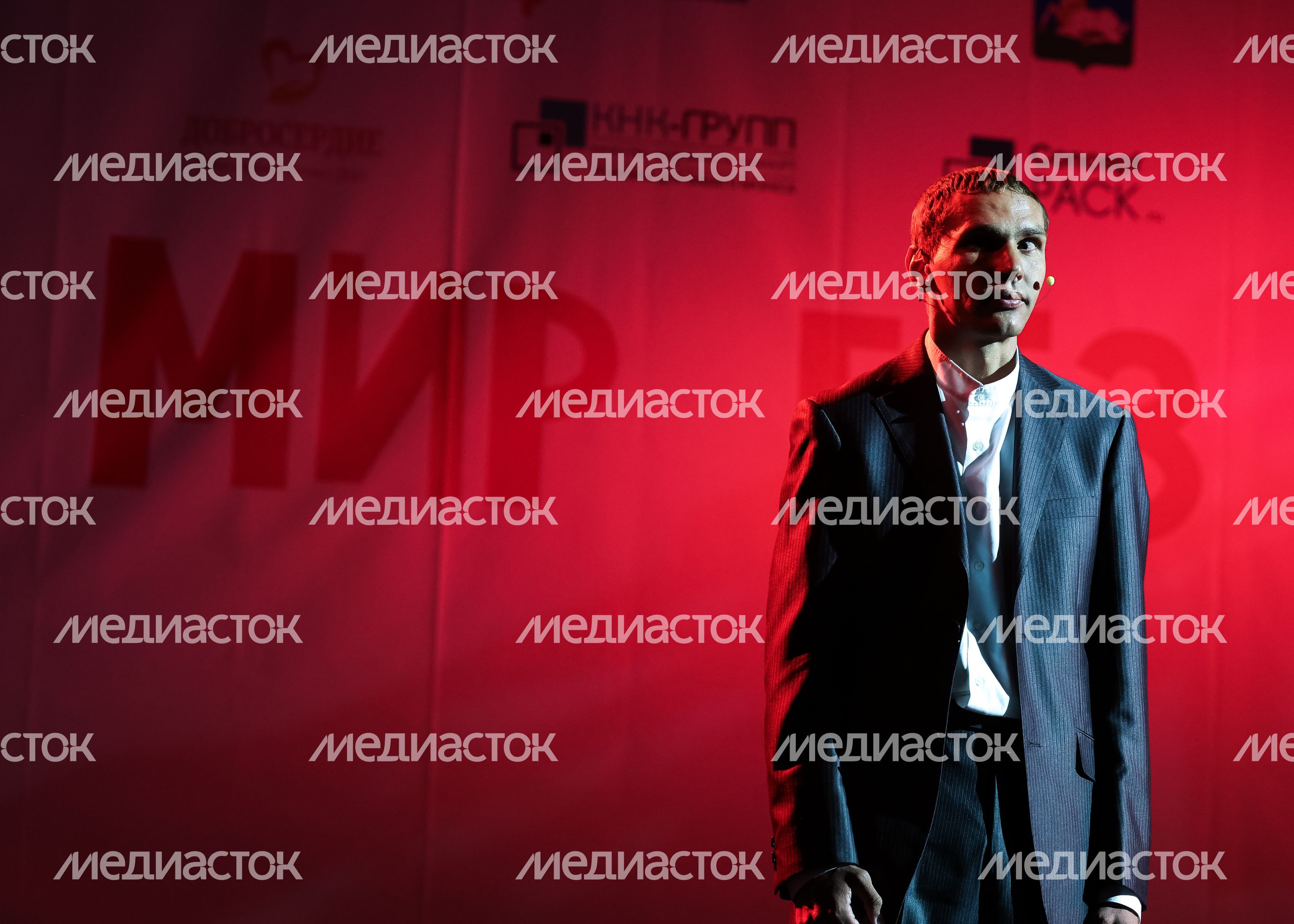 Международный фестиваль "Мир без границ" в Одинцове Международный фестиваль "Мир без границ" в Одинцове
