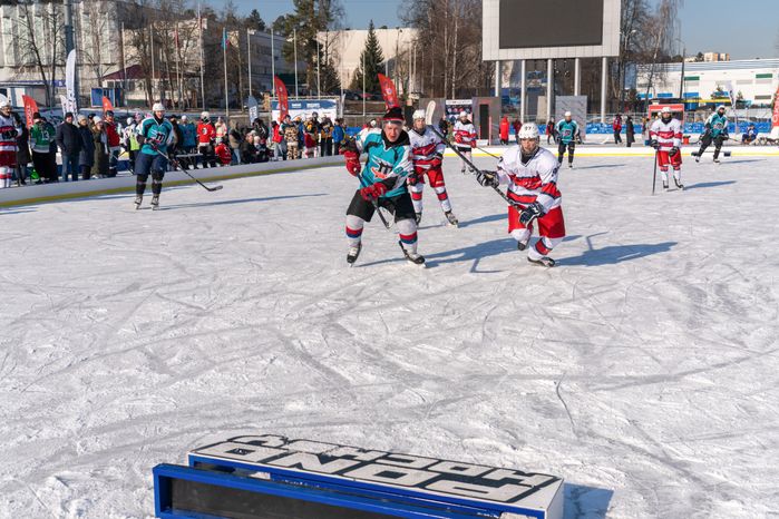 Турнир по уличному хоккею POND HOCKEY в Красногорске