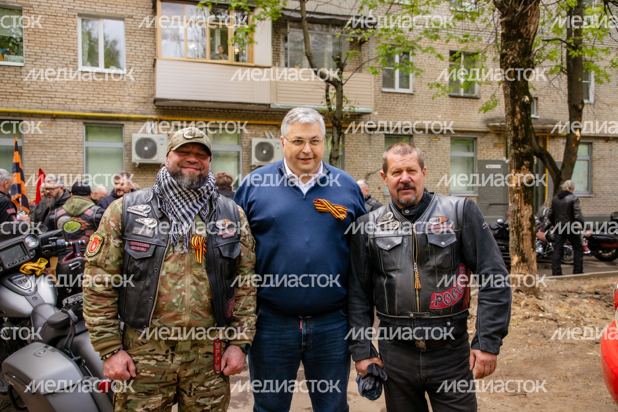 Визит Кирилла Григорьева к ветерану Великой Отечественной войны Визит Кирилла Григорьева к ветерану Великой Отечественной войны