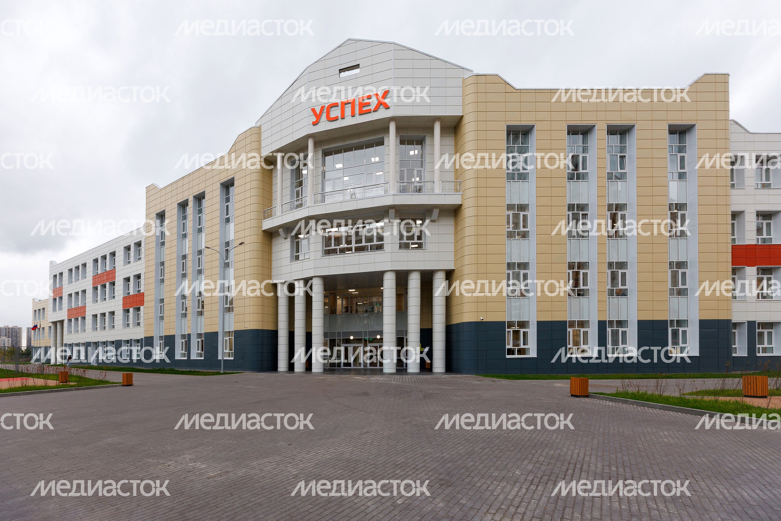 Воспитательно-образовательный комплекс «Успех» (Гимназия № 5) в Дзержинском