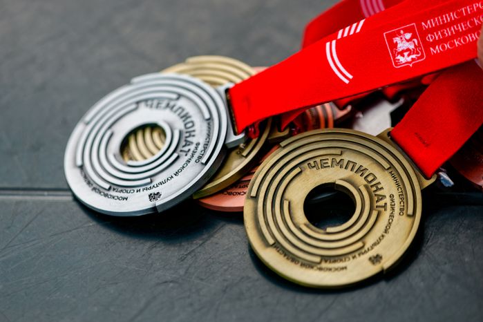 Медали Чемпионата и Первенства Московской области по воднолыжному спорту на Истринском водохранилище в Солнечногорске