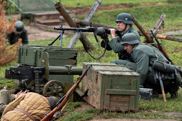 Военно-историческая реконструкция «Первый день войны» у Главного храма ВС РФ в День памяти и скорби