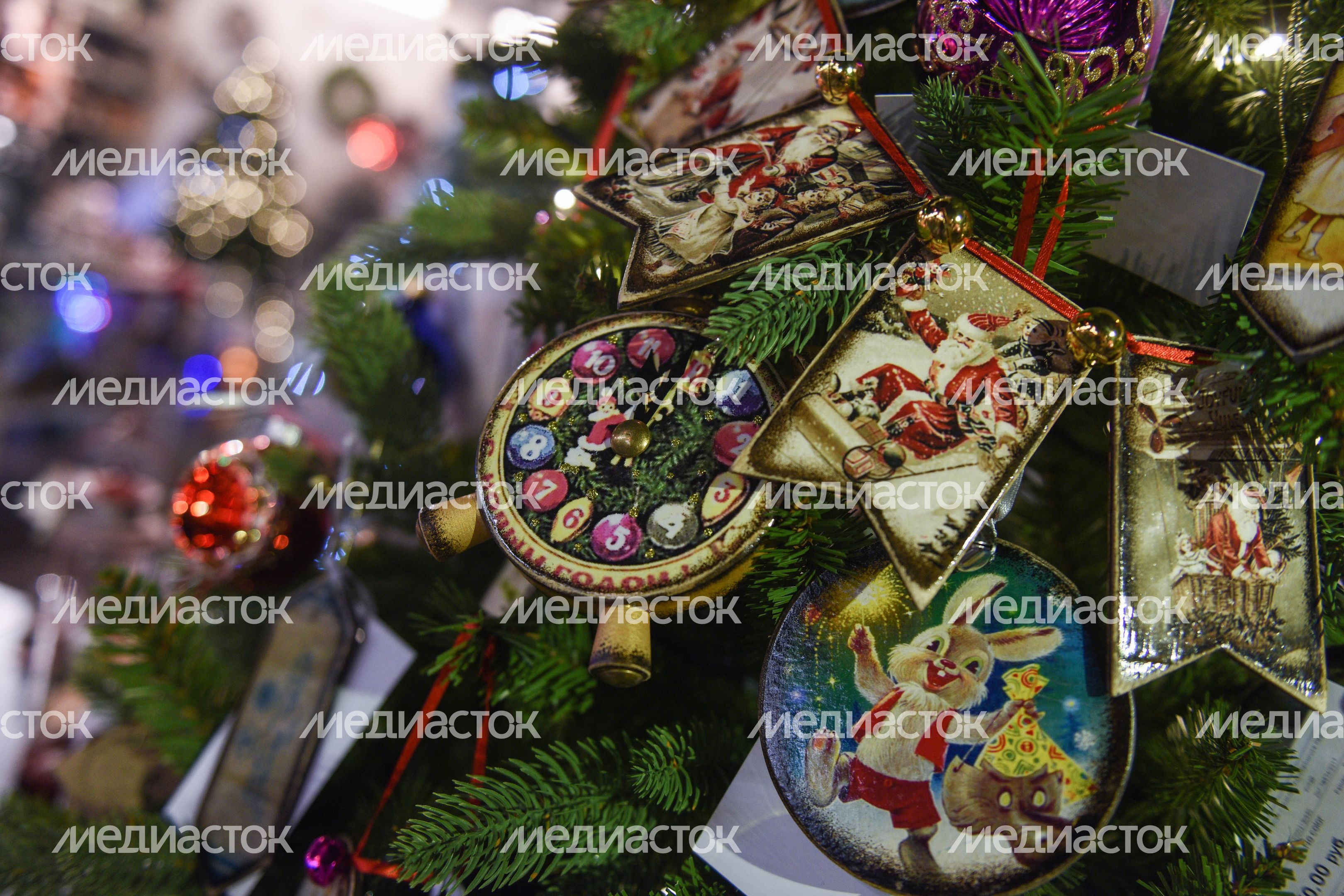 10 необычных новогодних украшений 