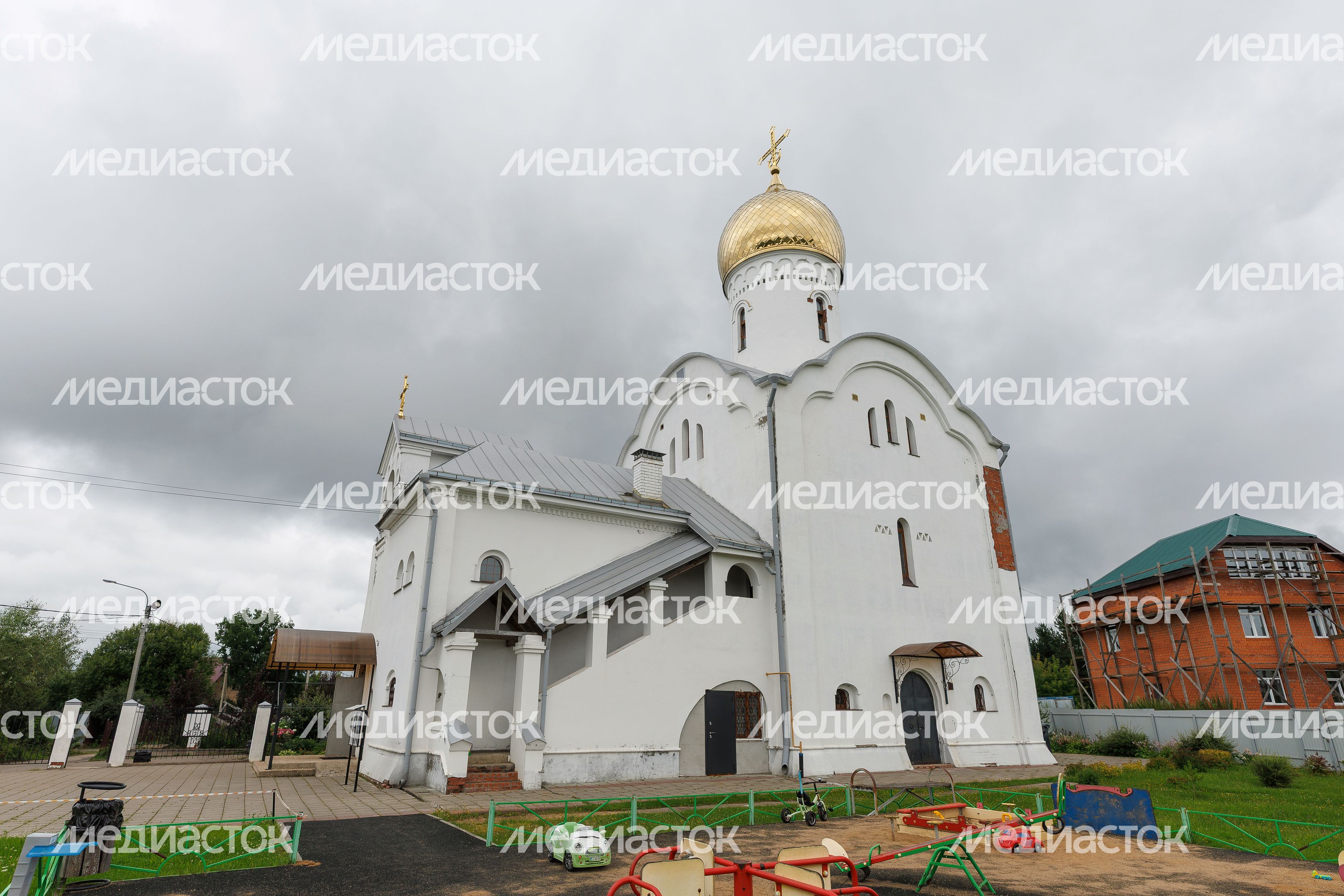 Храм Рождества Пресвятой Богородицы в поселке Поварово округа Солнечногорск